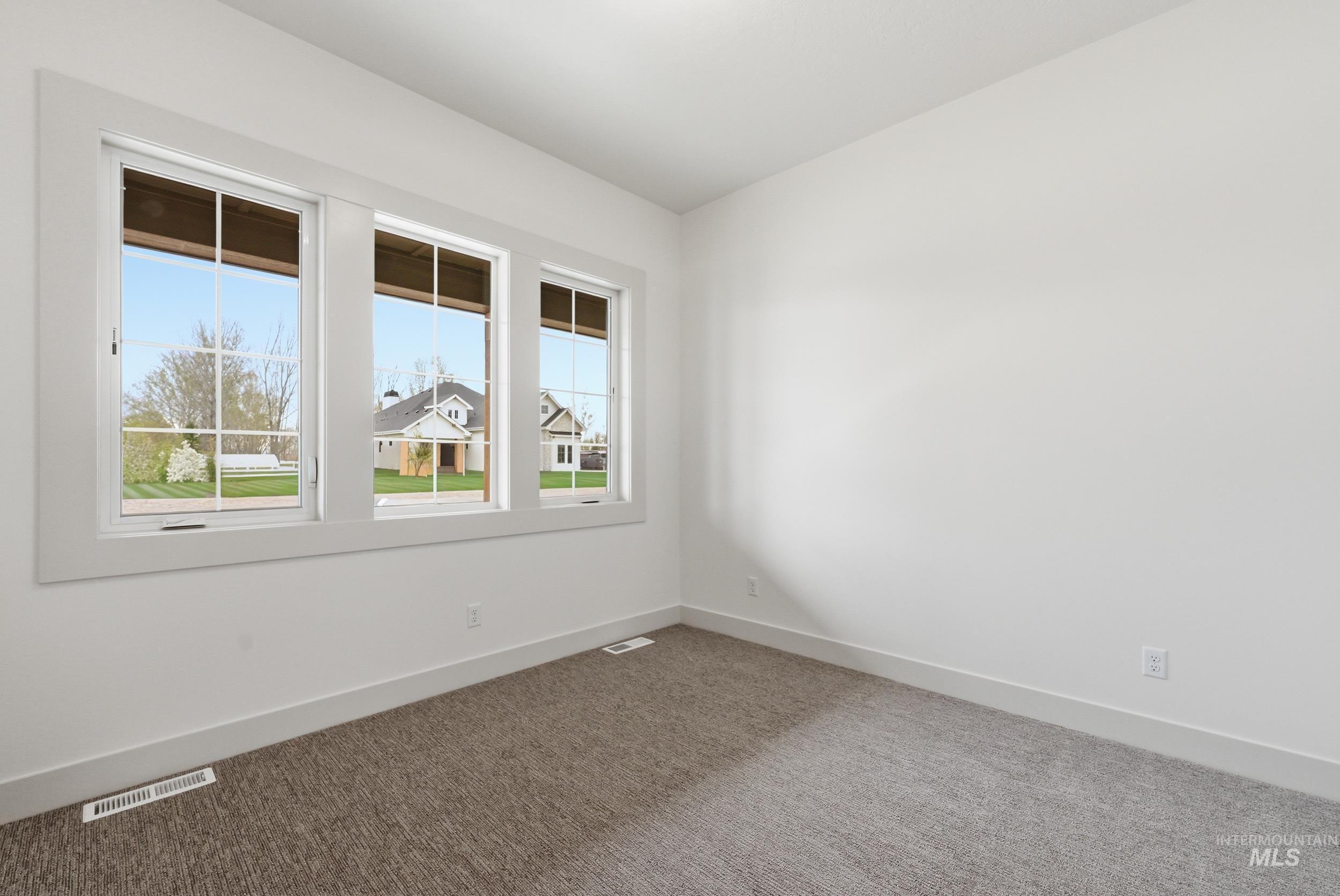 24931 Haflinger Way Property Photo 18