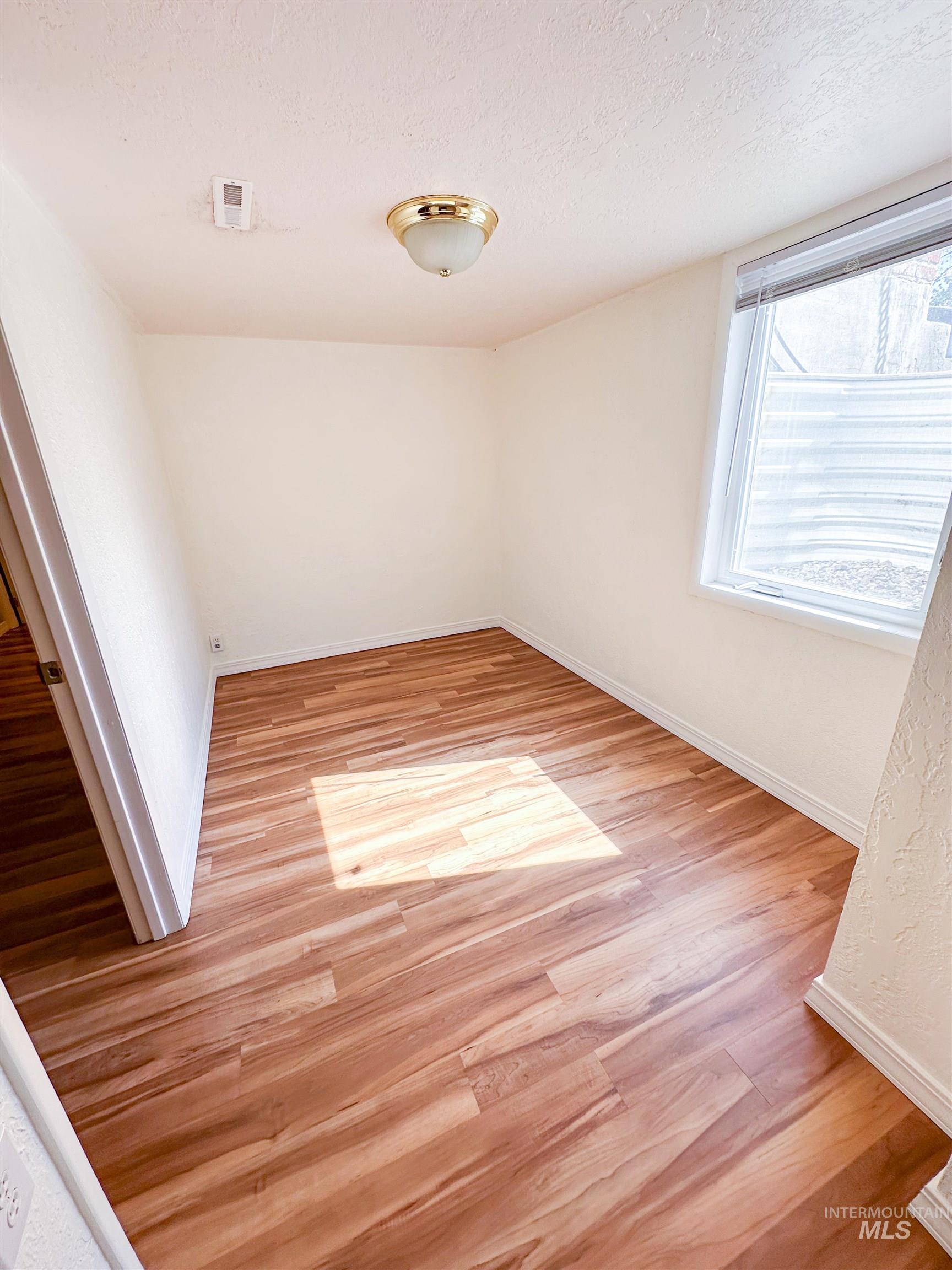 619 N Stanley St. Property Photo 21