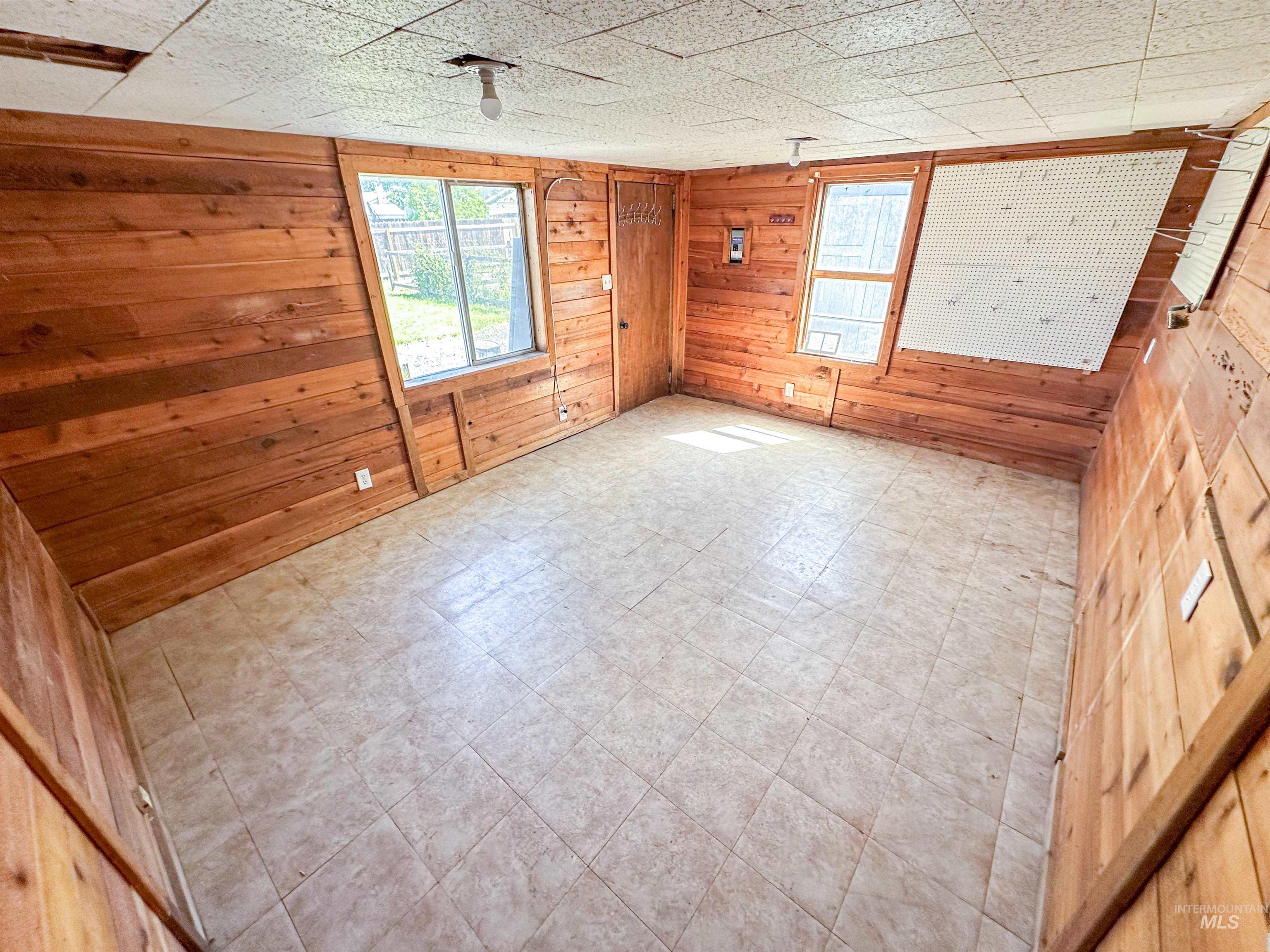 619 N Stanley St. Property Photo 26
