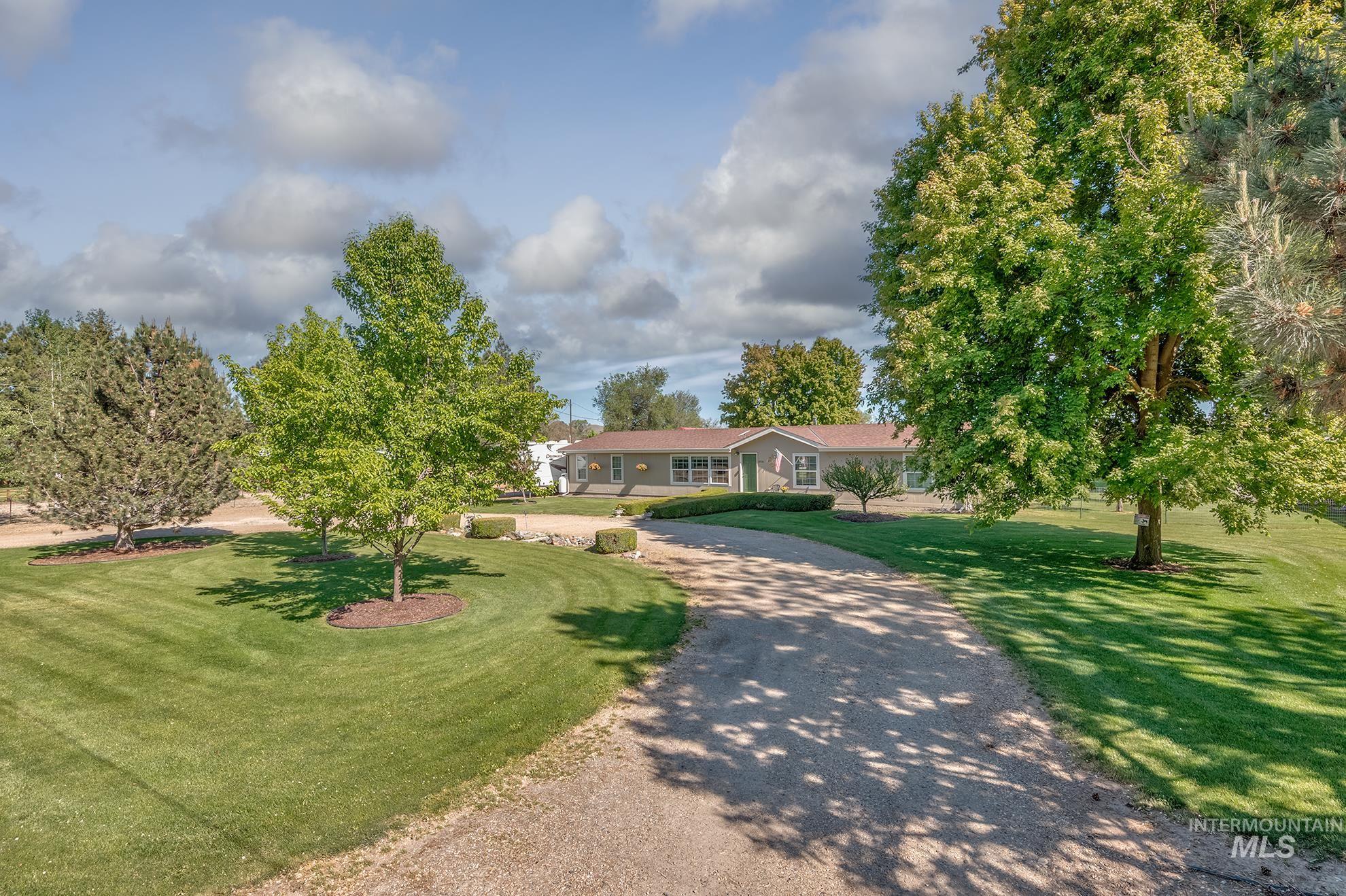 10716 N River Road Property Photo 45