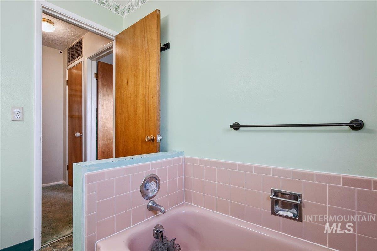 2209 Terrace Dr Property Photo 21