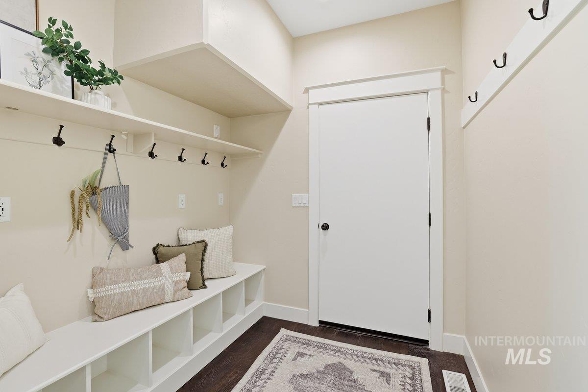12401 Equestrian Way Property Photo 18
