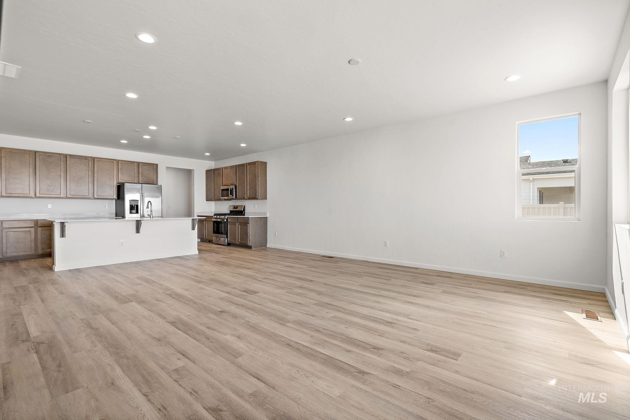 3723 S Anise Ave Property Photo 14
