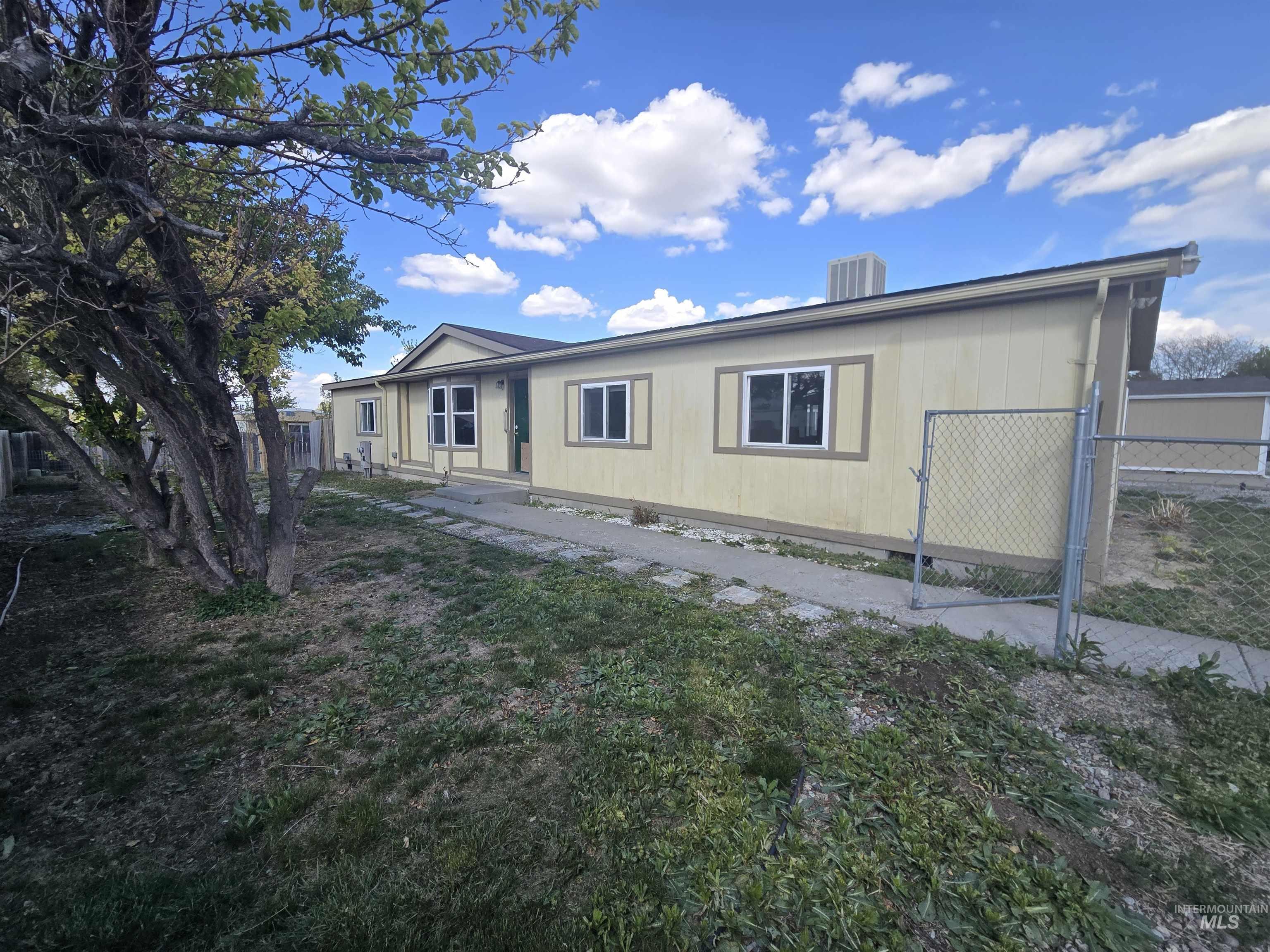 236 Villa Road Property Photo 2