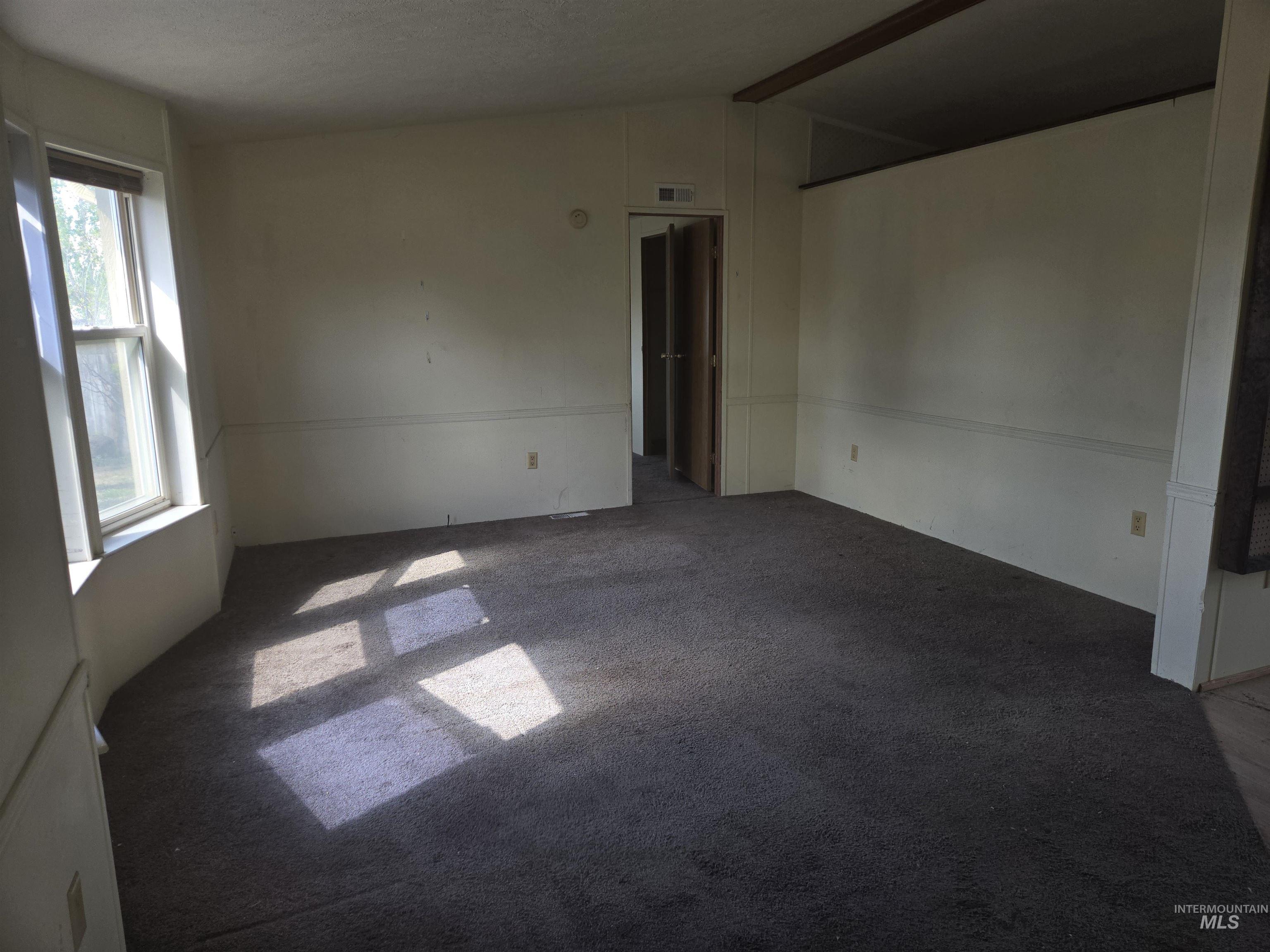 236 Villa Road Property Photo 6
