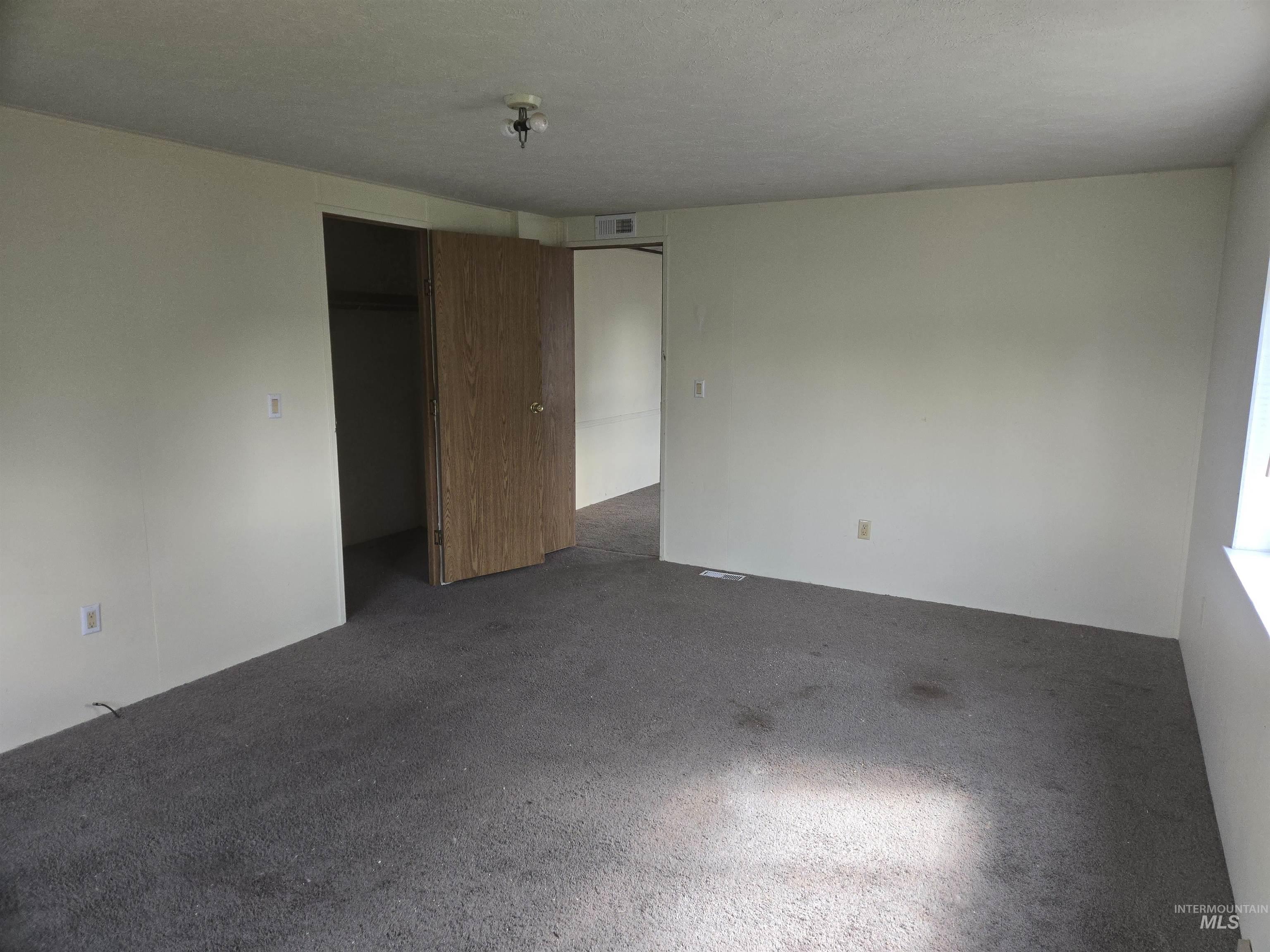 236 Villa Road Property Photo 14