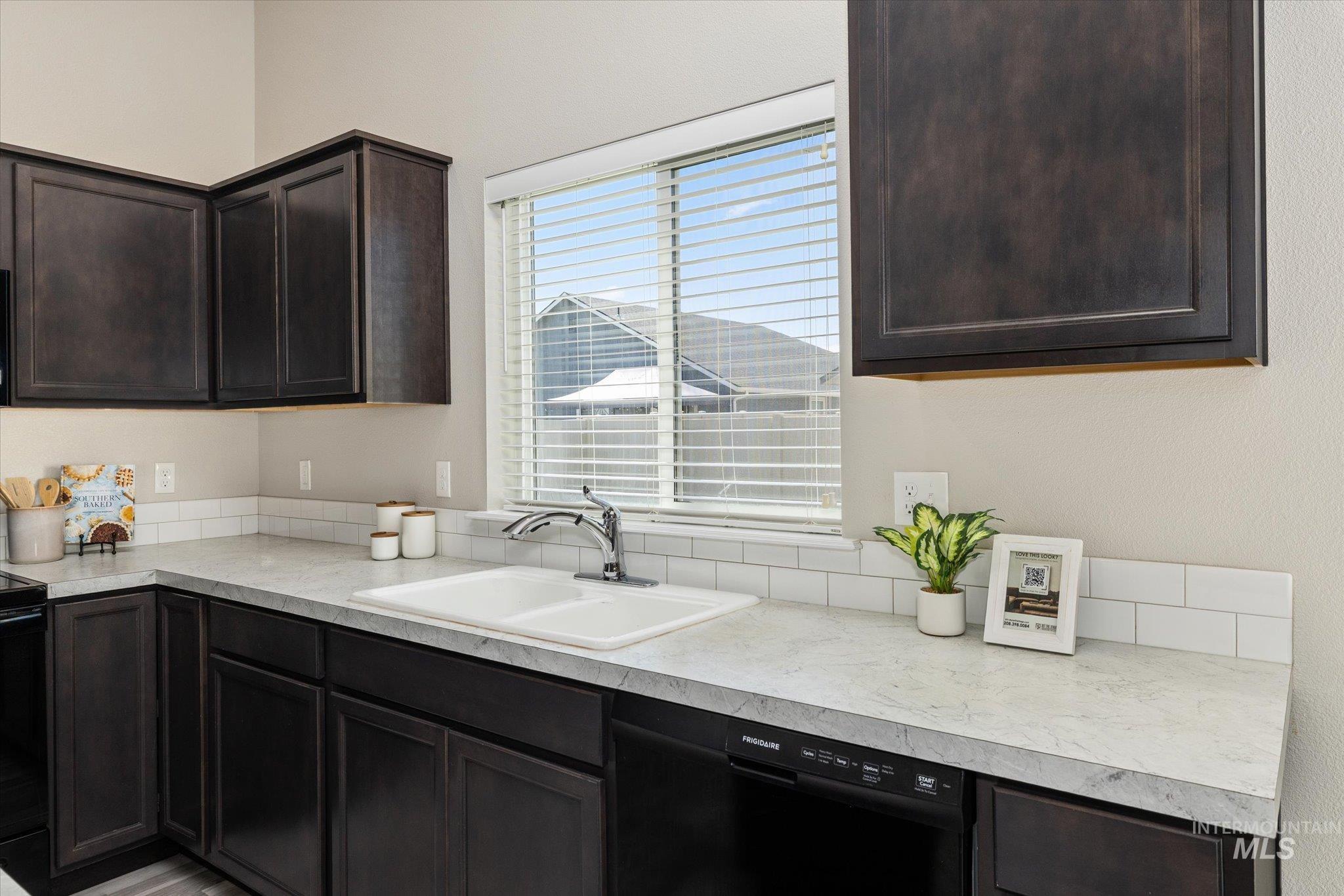 11887 W Box Canyon St Property Photo 19