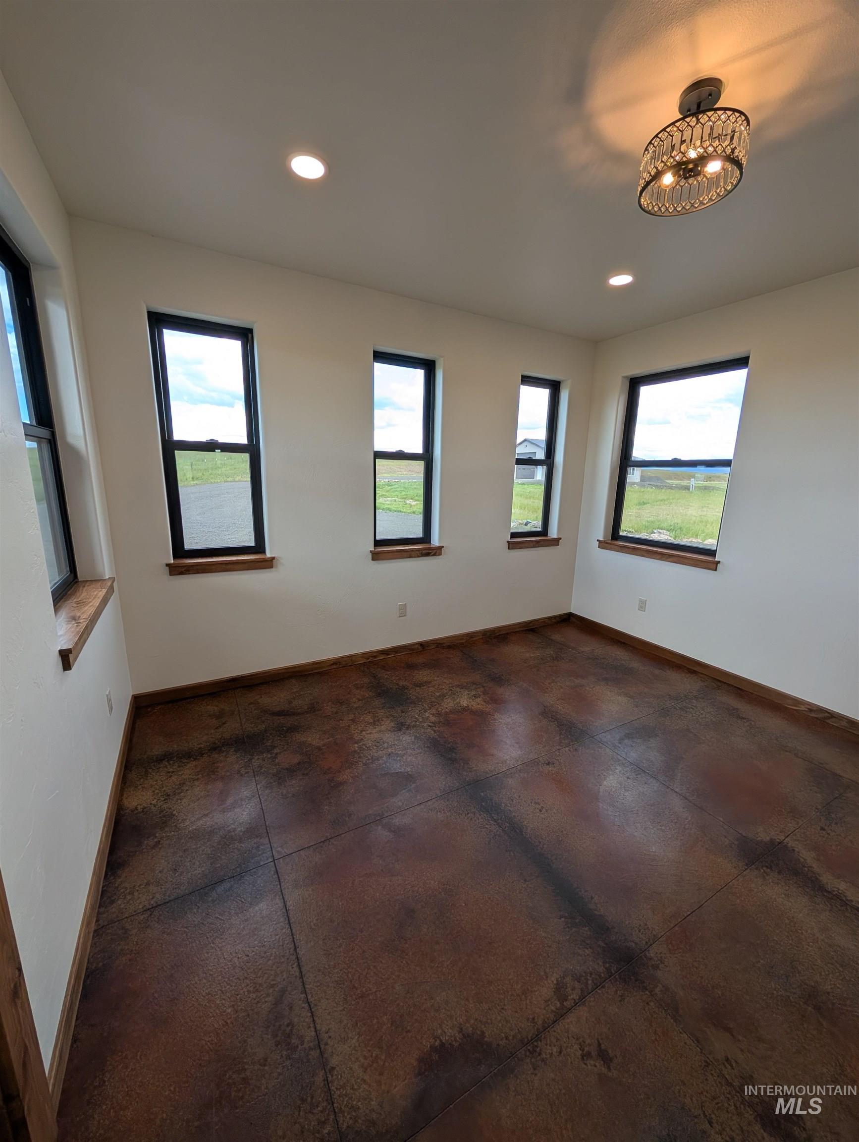 137 Angus Ranch Road Property Photo 3