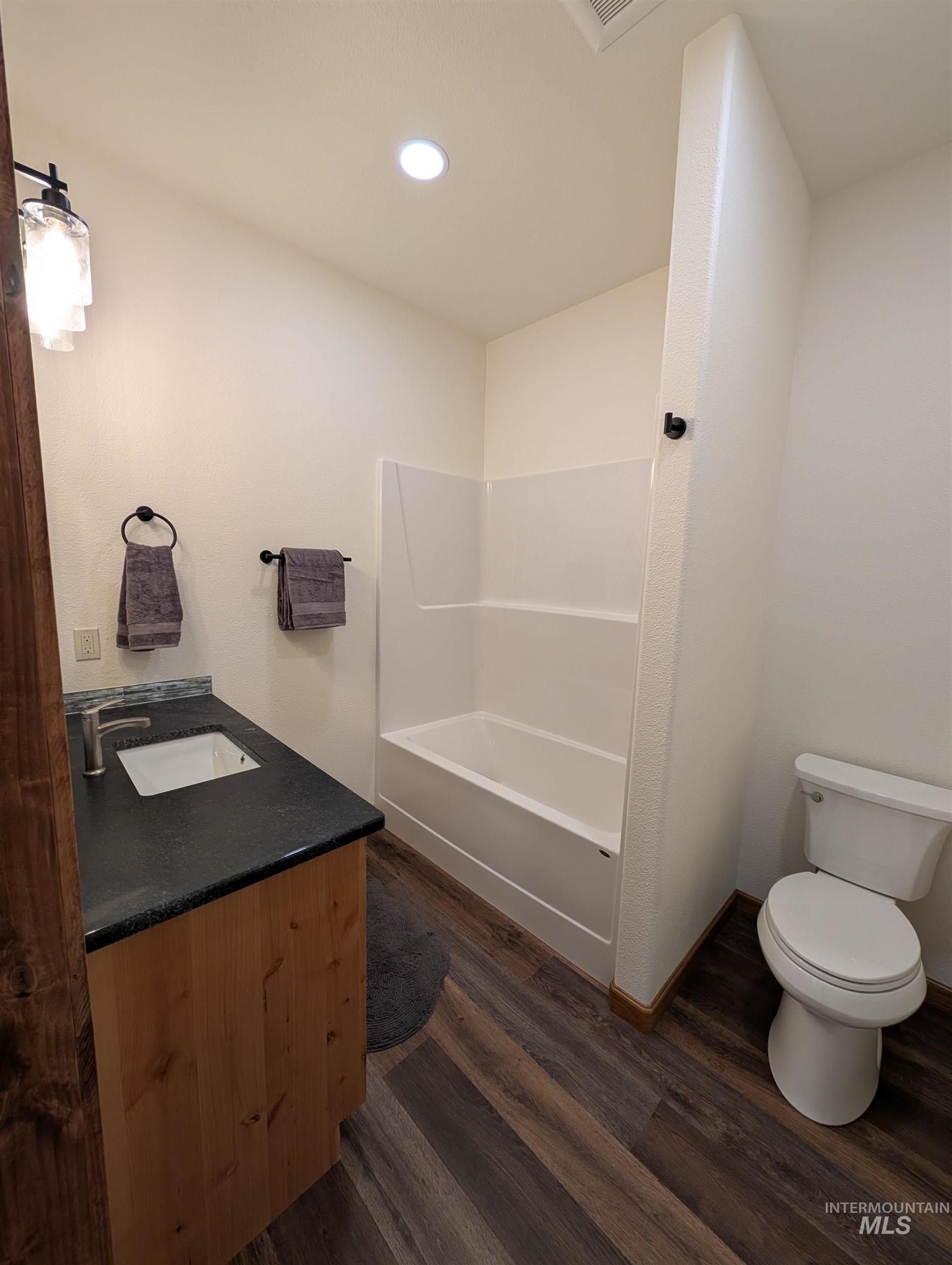 137 Angus Ranch Road Property Photo 6