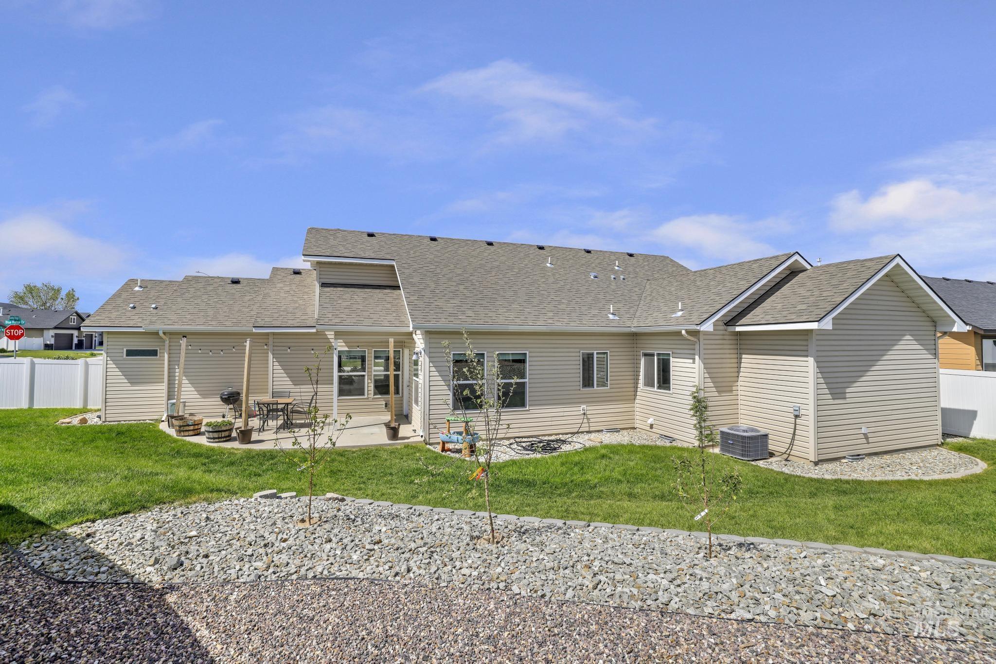 1040 Blueridge Dr Property Photo 33