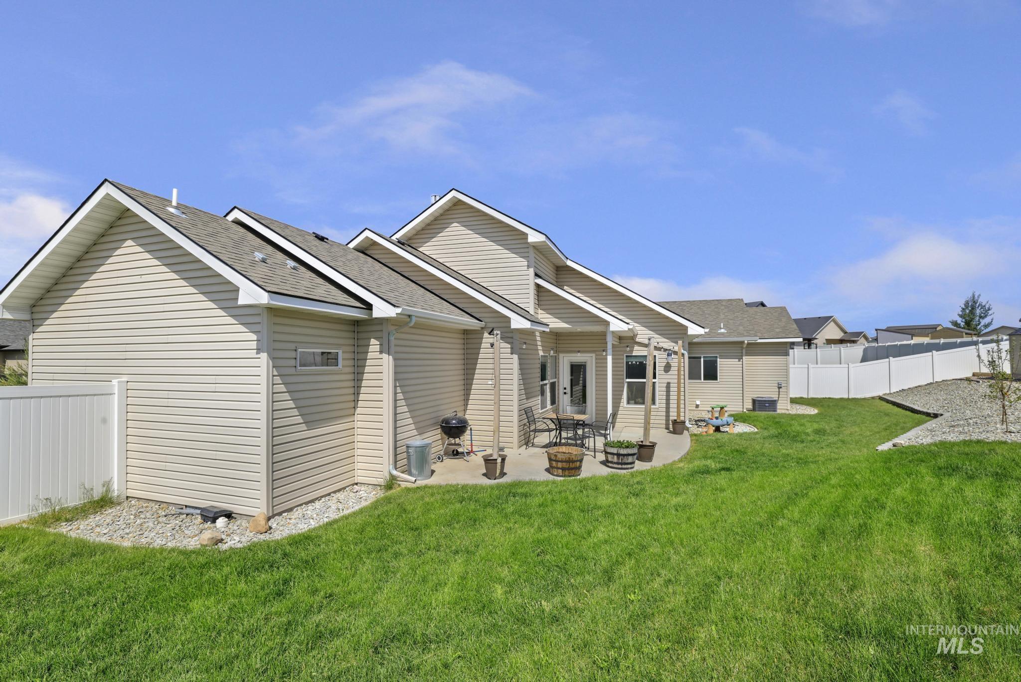 1040 Blueridge Dr Property Photo 34