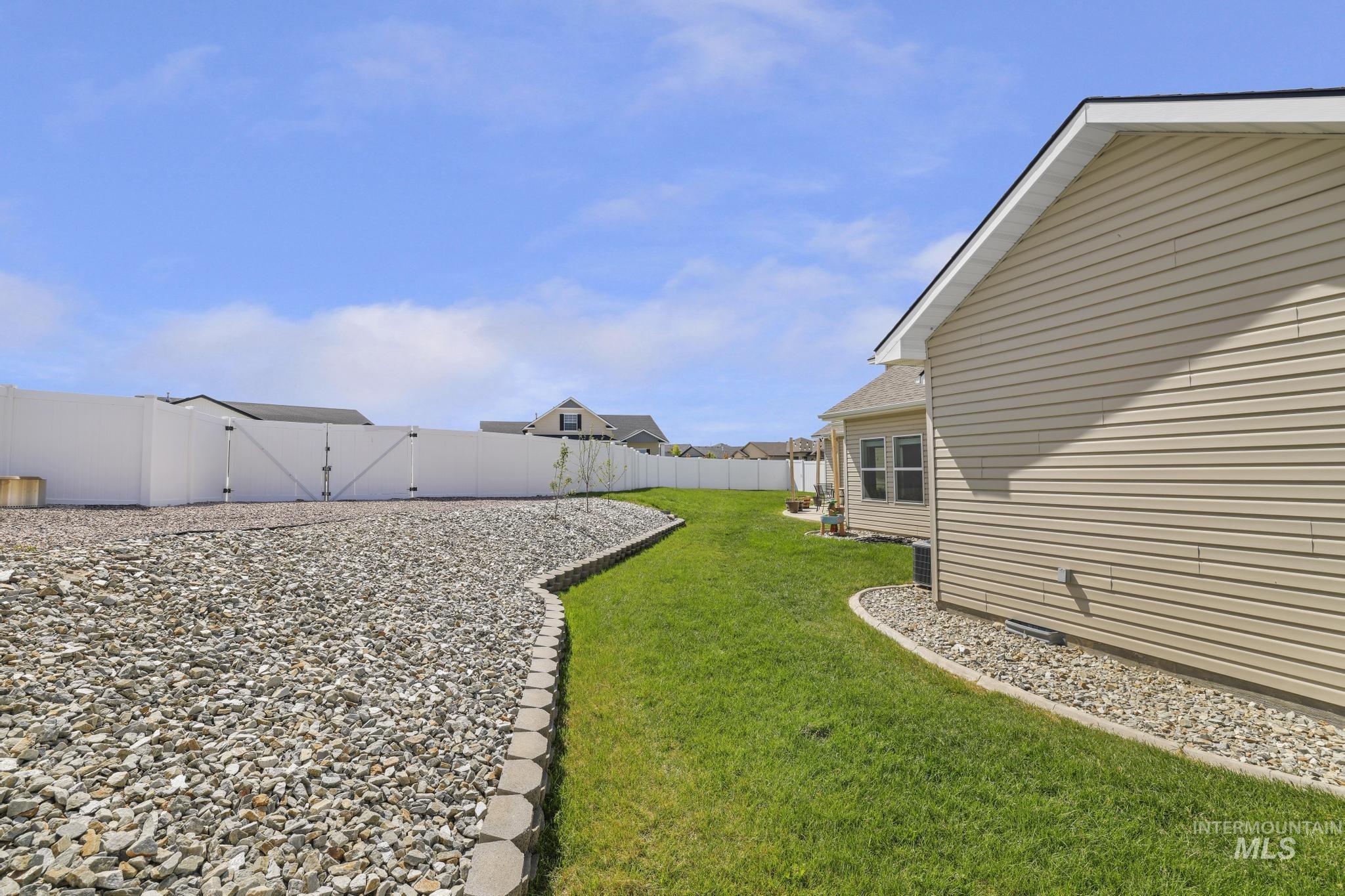 1040 Blueridge Dr Property Photo 36