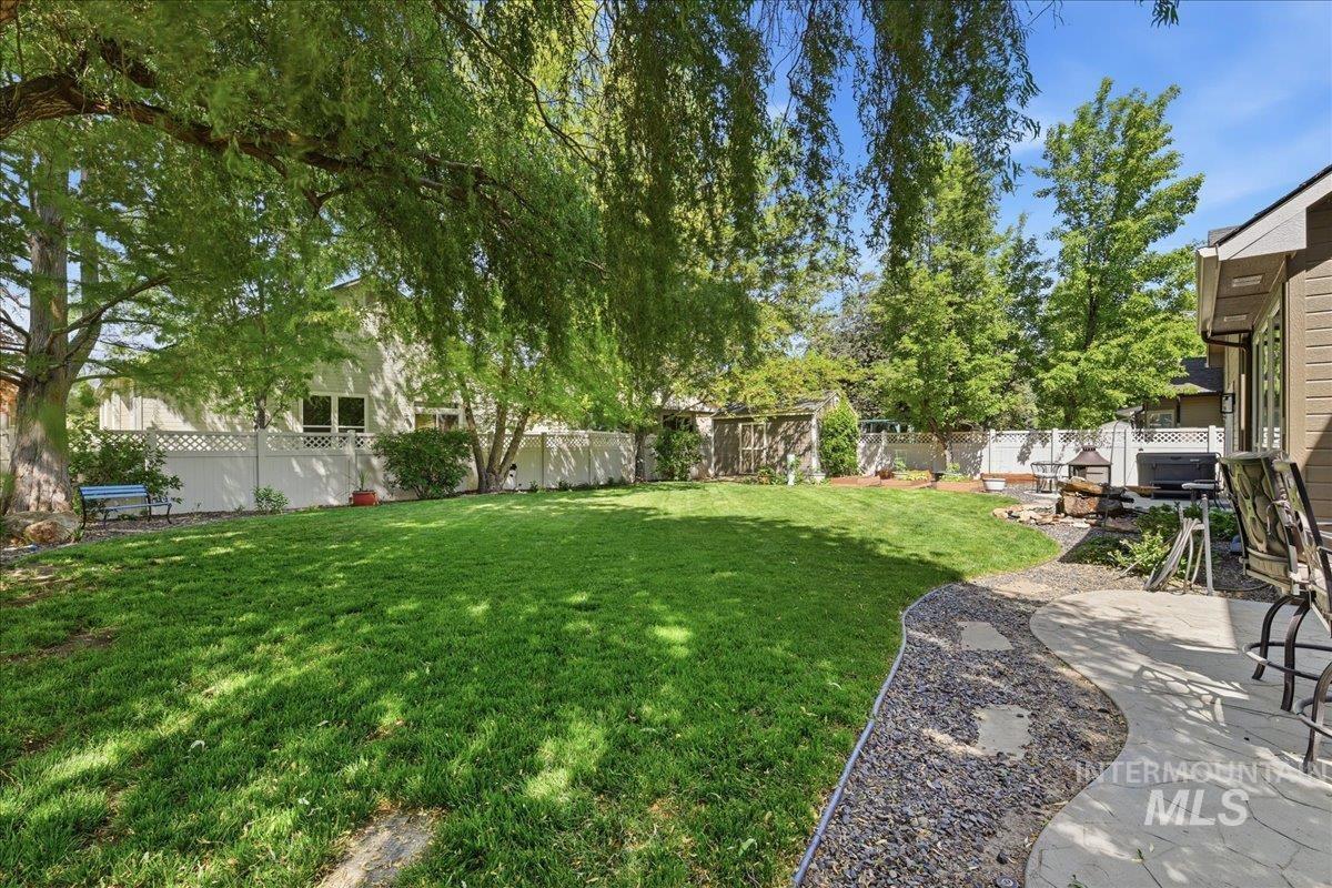 2884 W Torana Property Photo 31