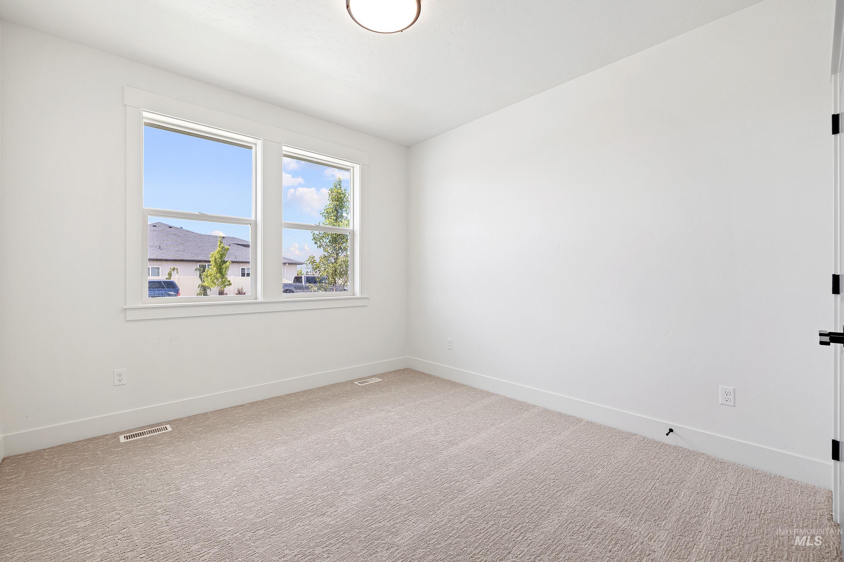 1317 E Andes Dr Property Photo 39