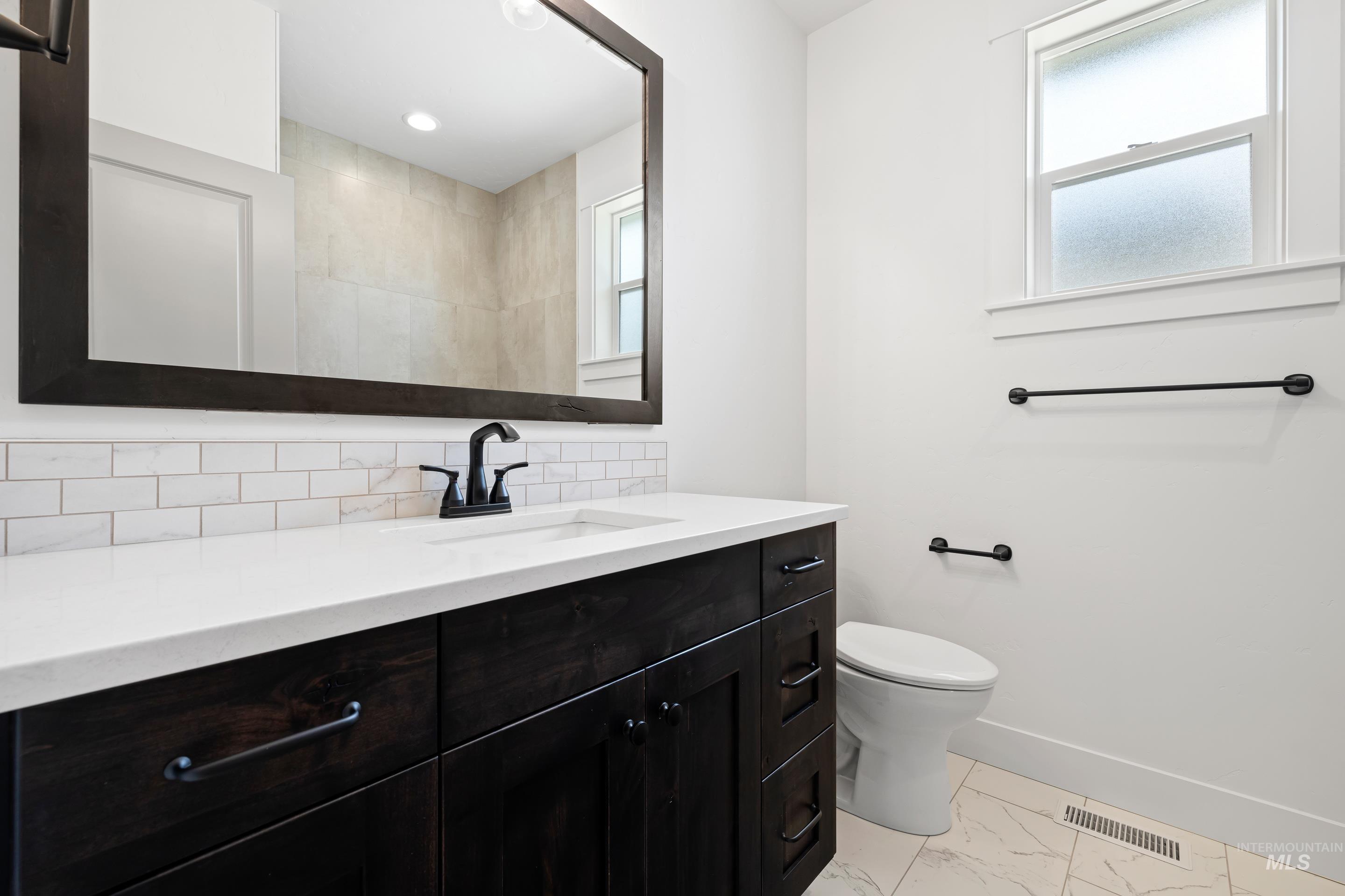 1317 E Andes Dr Property Photo 42