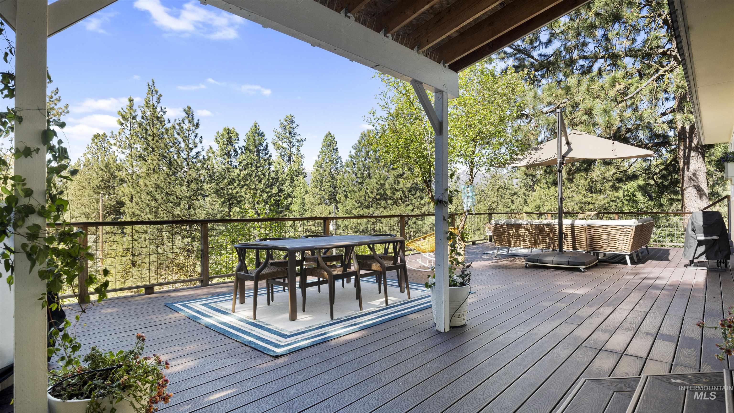 3 Laguna Place Property Photo 5