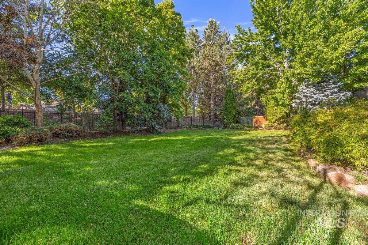 279 E Stonewater Ct Property Photo 44