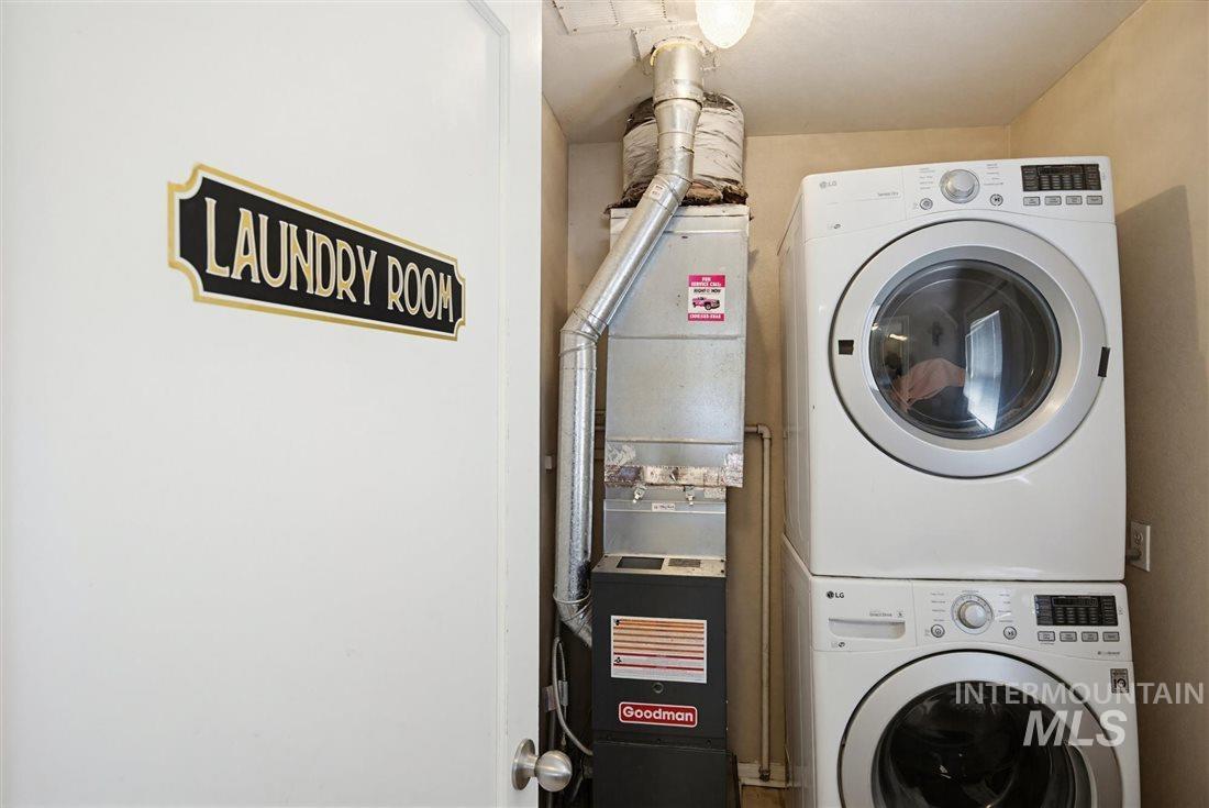 939 W Owyhee St Property Photo 13