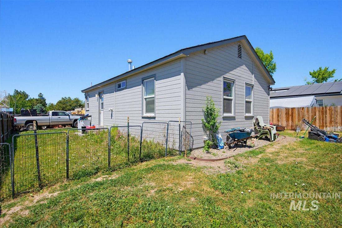 939 W Owyhee St Property Photo 20