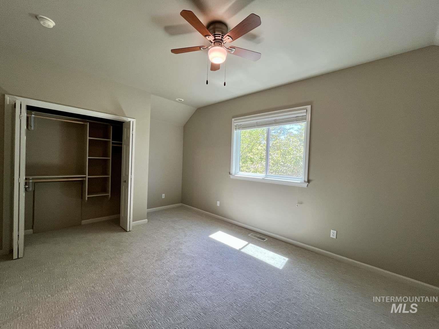 3816 N Park Crossing Ave Property Photo 9