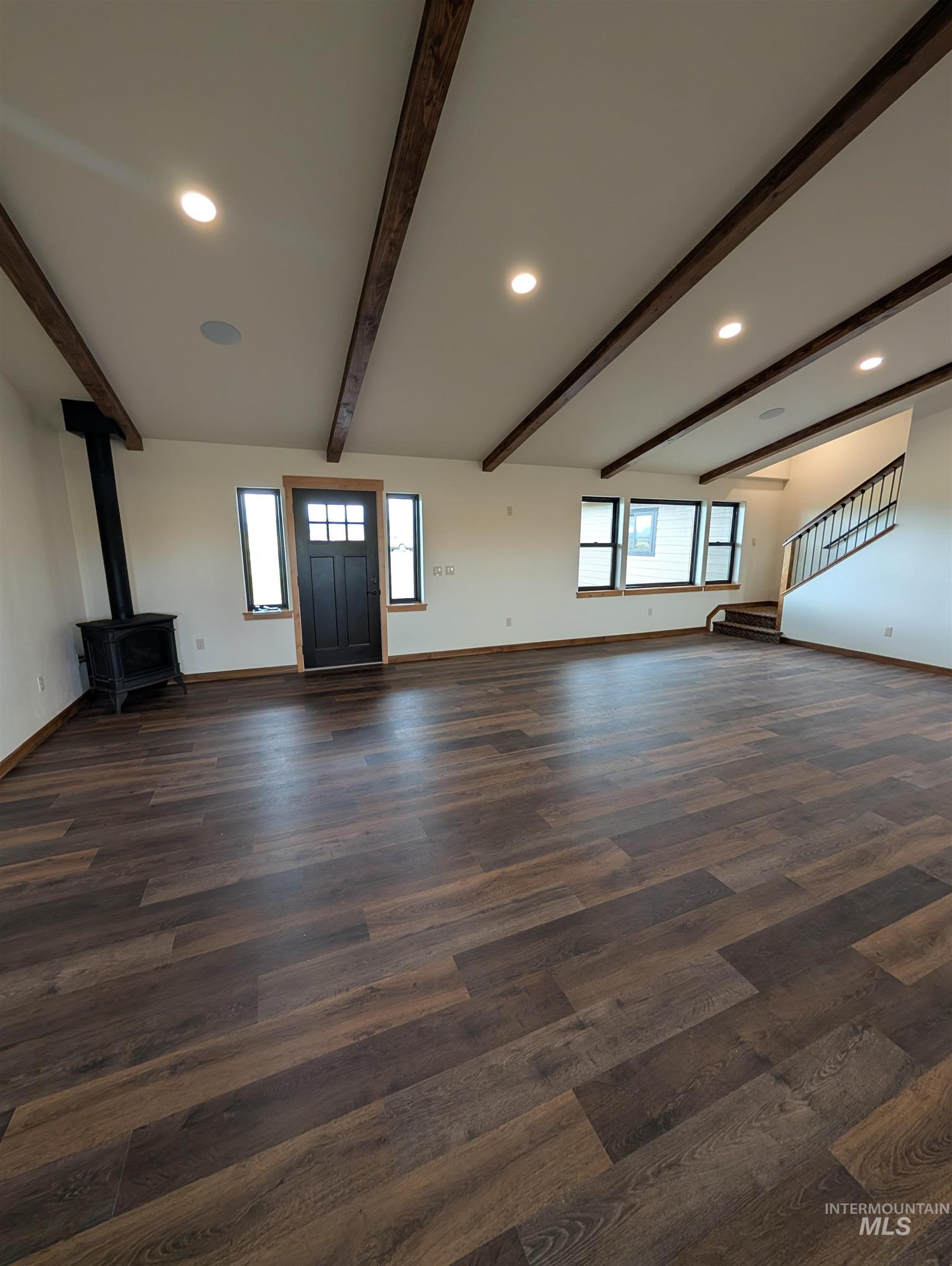 215 Angus Ranch Rd Property Photo 5