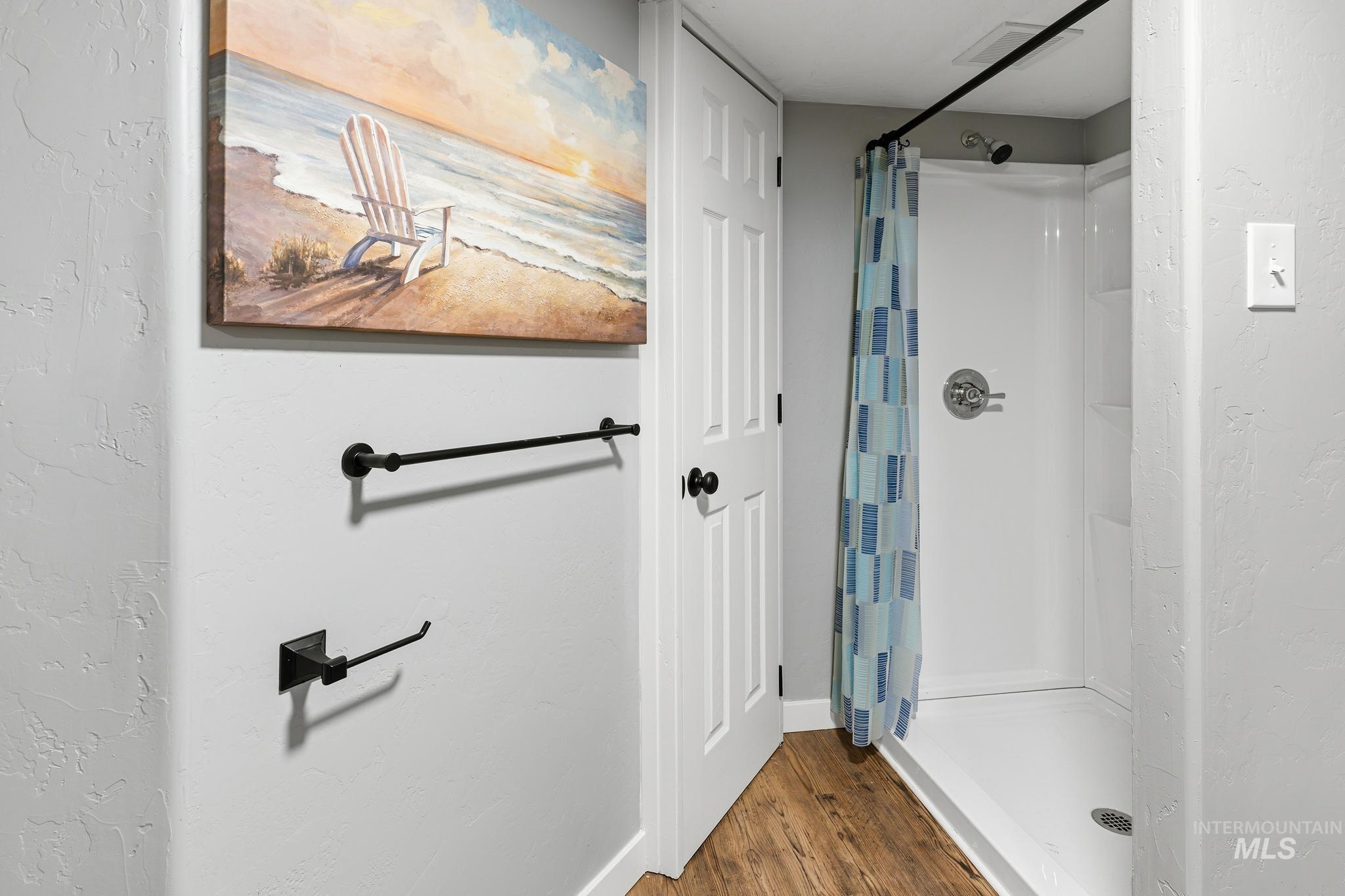 619 Thain Road Property Photo 10