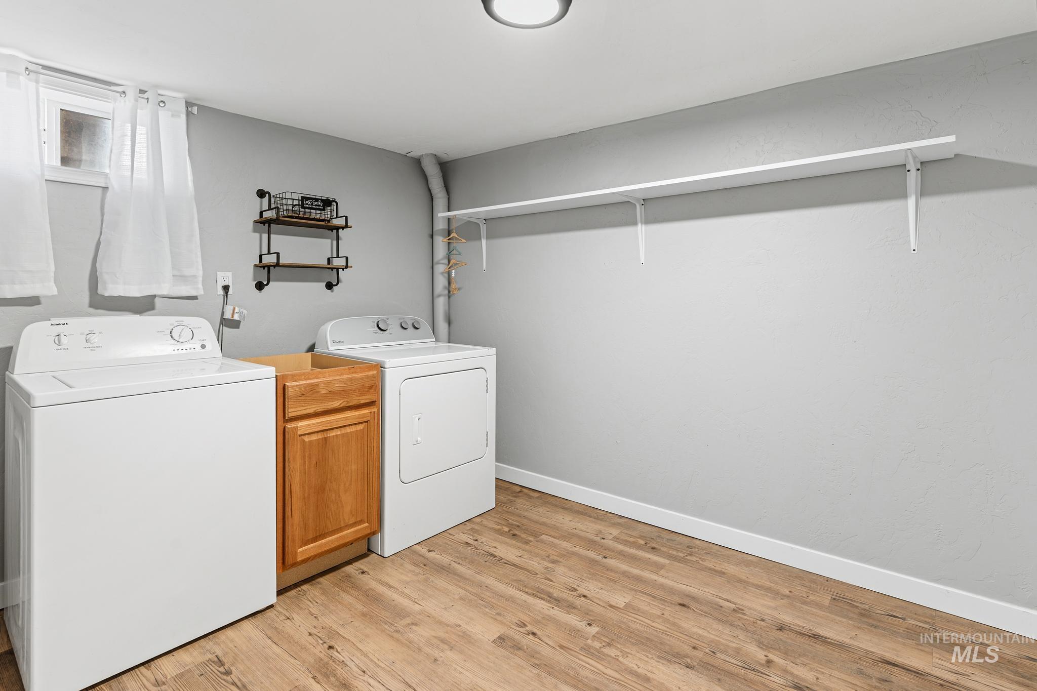619 Thain Road Property Photo 32