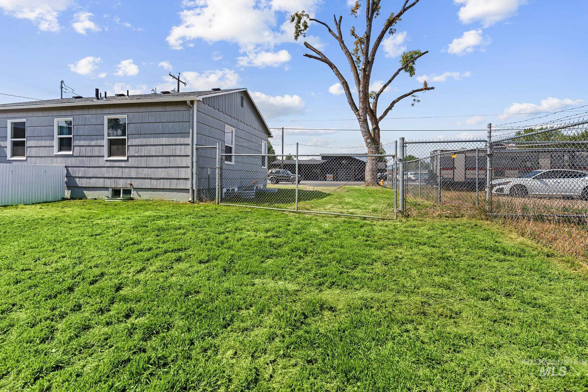 619 Thain Road Property Photo 42