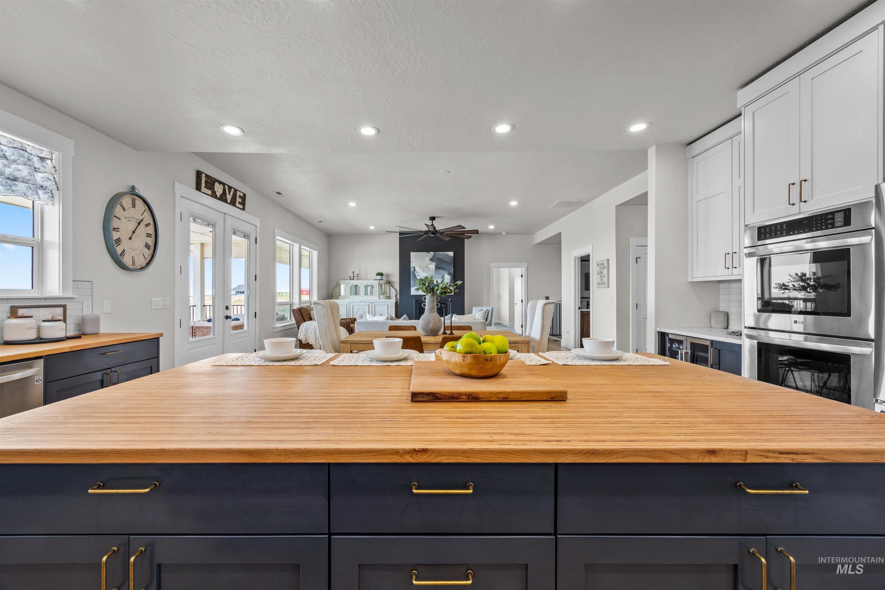 9853 Salmon Ridge Pl Property Photo 13