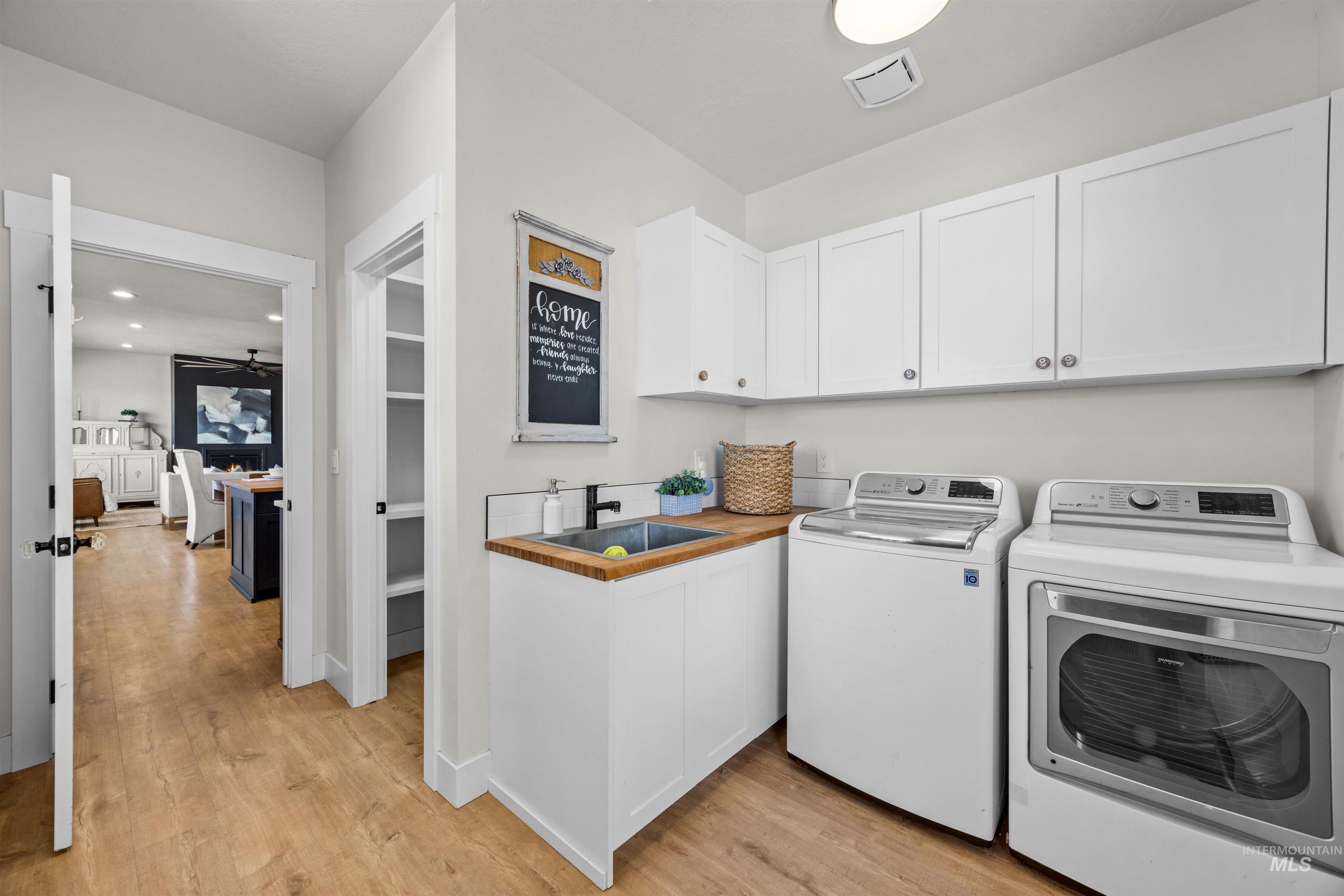 9853 Salmon Ridge Pl Property Photo 14