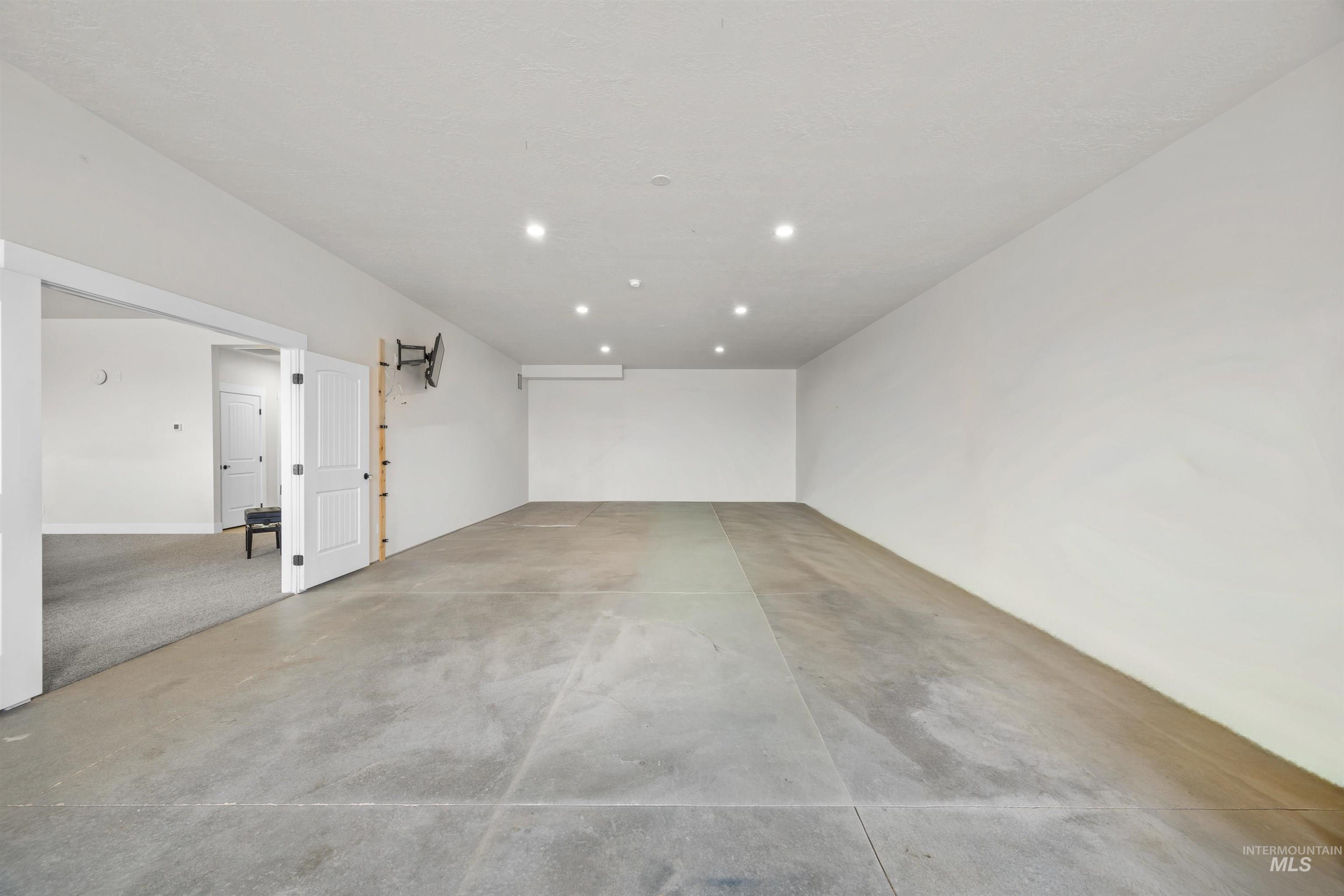 9853 Salmon Ridge Pl Property Photo 27