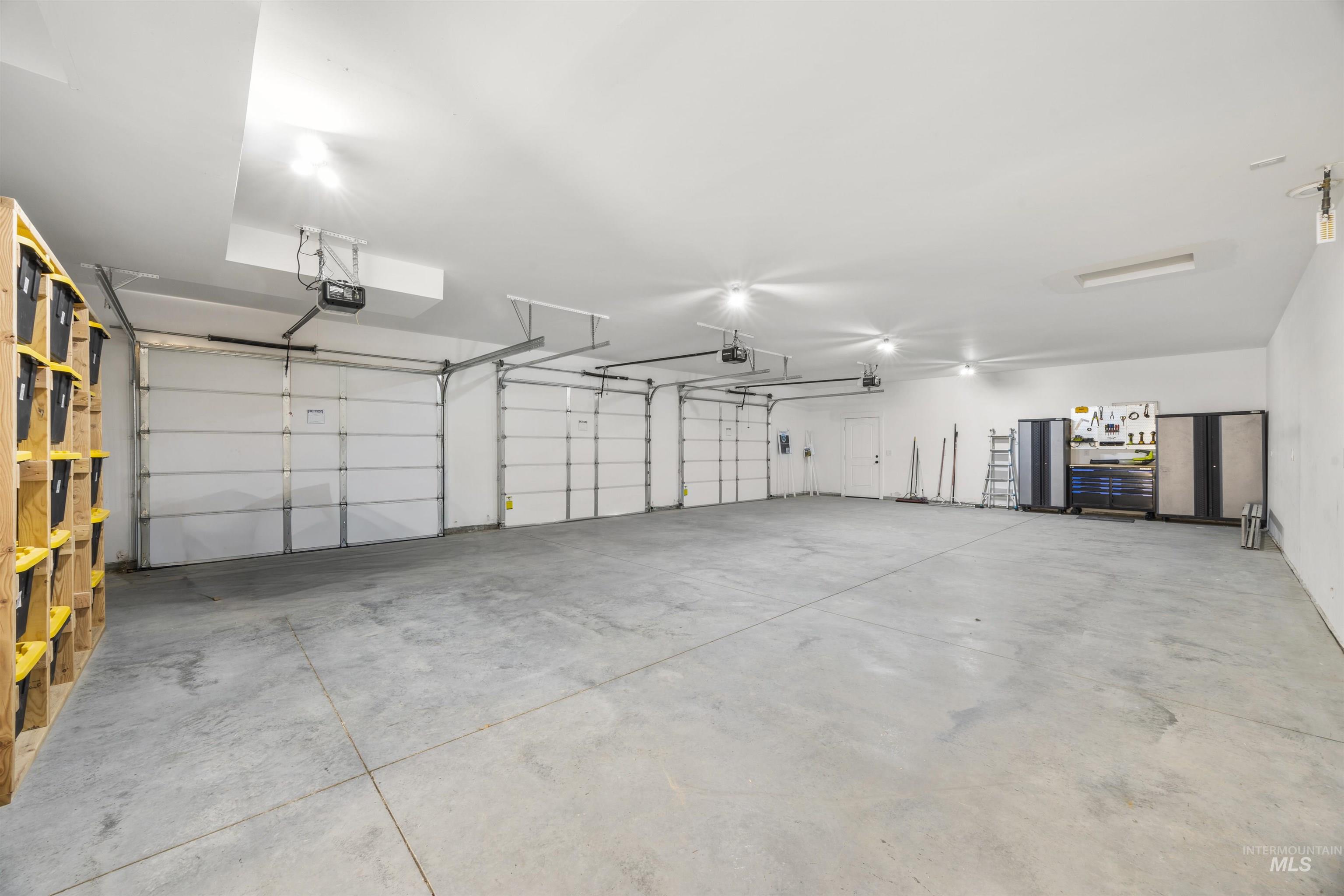 9853 Salmon Ridge Pl Property Photo 35