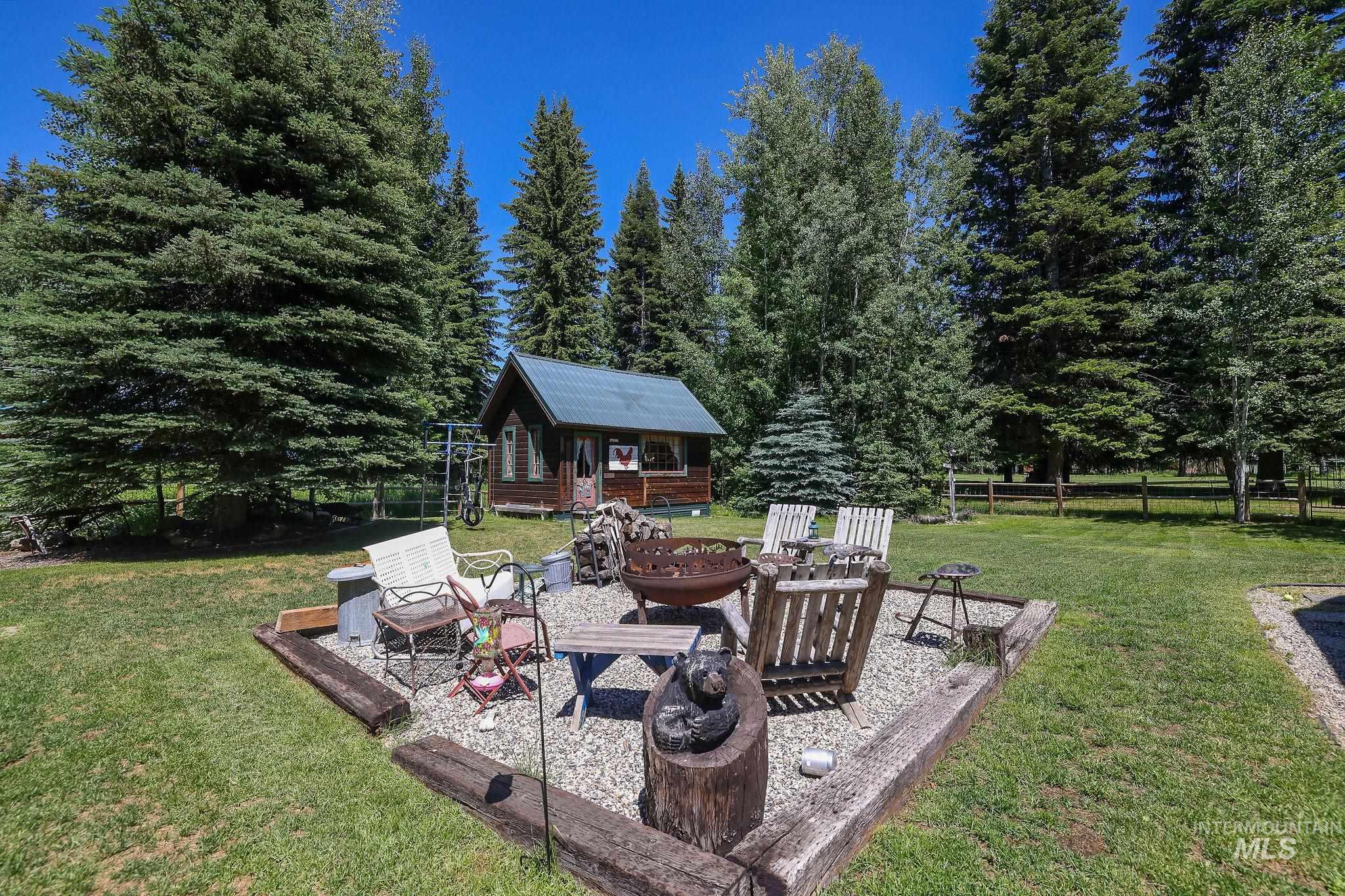 1345 Divot Ln Property Photo 2
