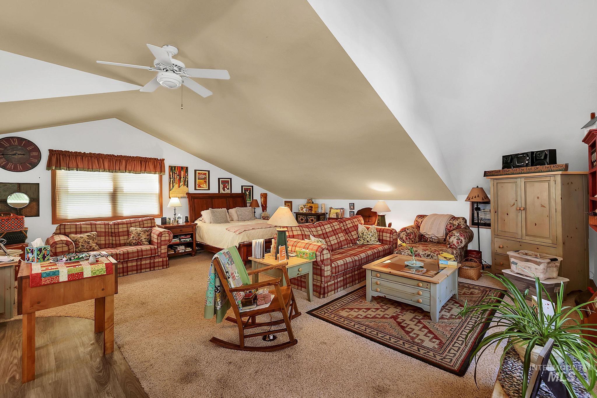 1345 Divot Ln Property Photo 12