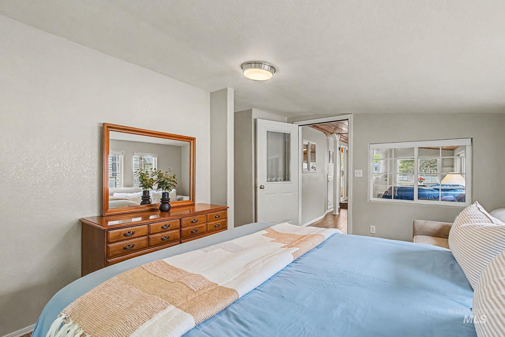 514 Sawyer St Property Photo 18