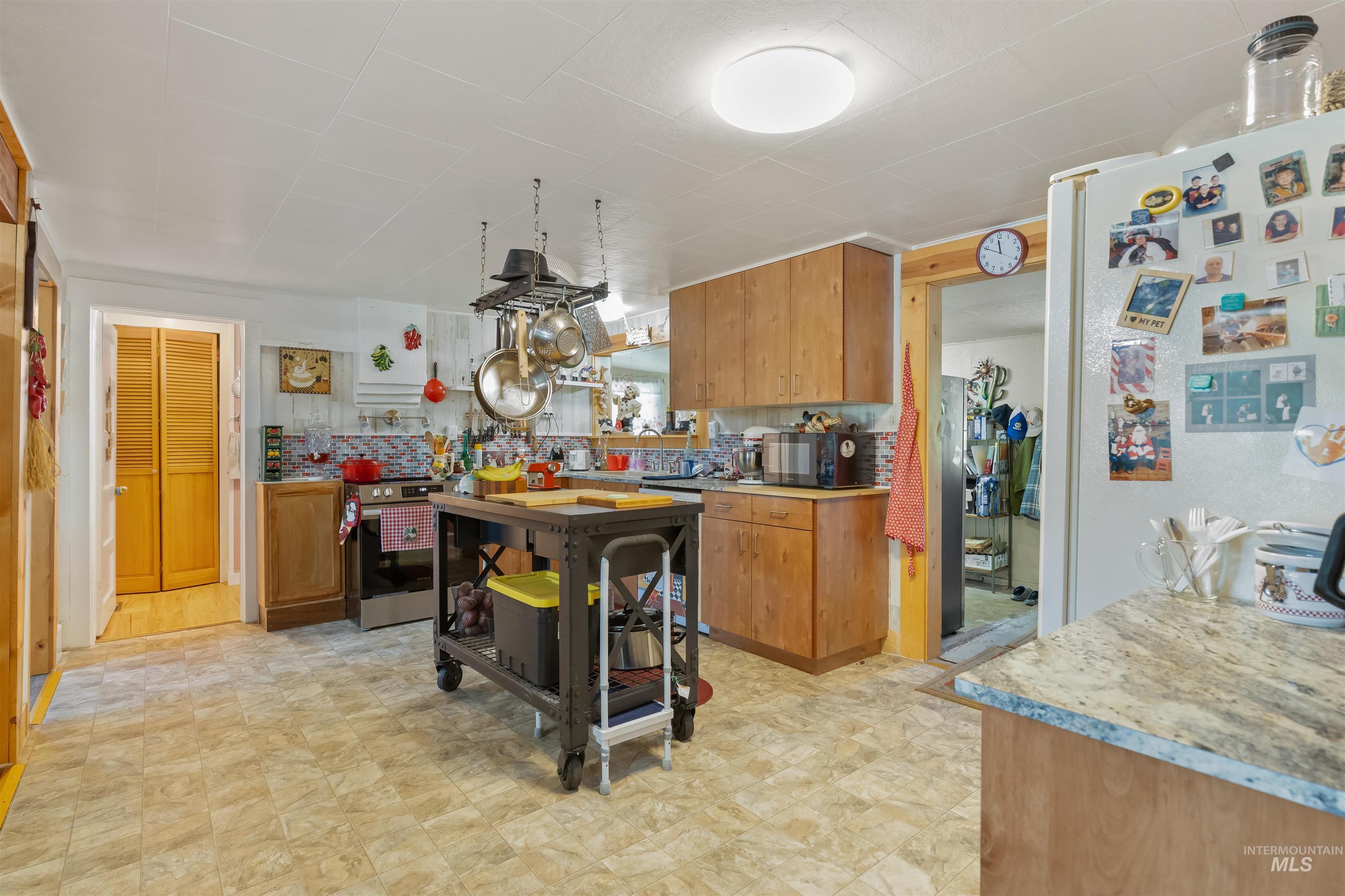 238 Hillcrest Road Property Photo 16