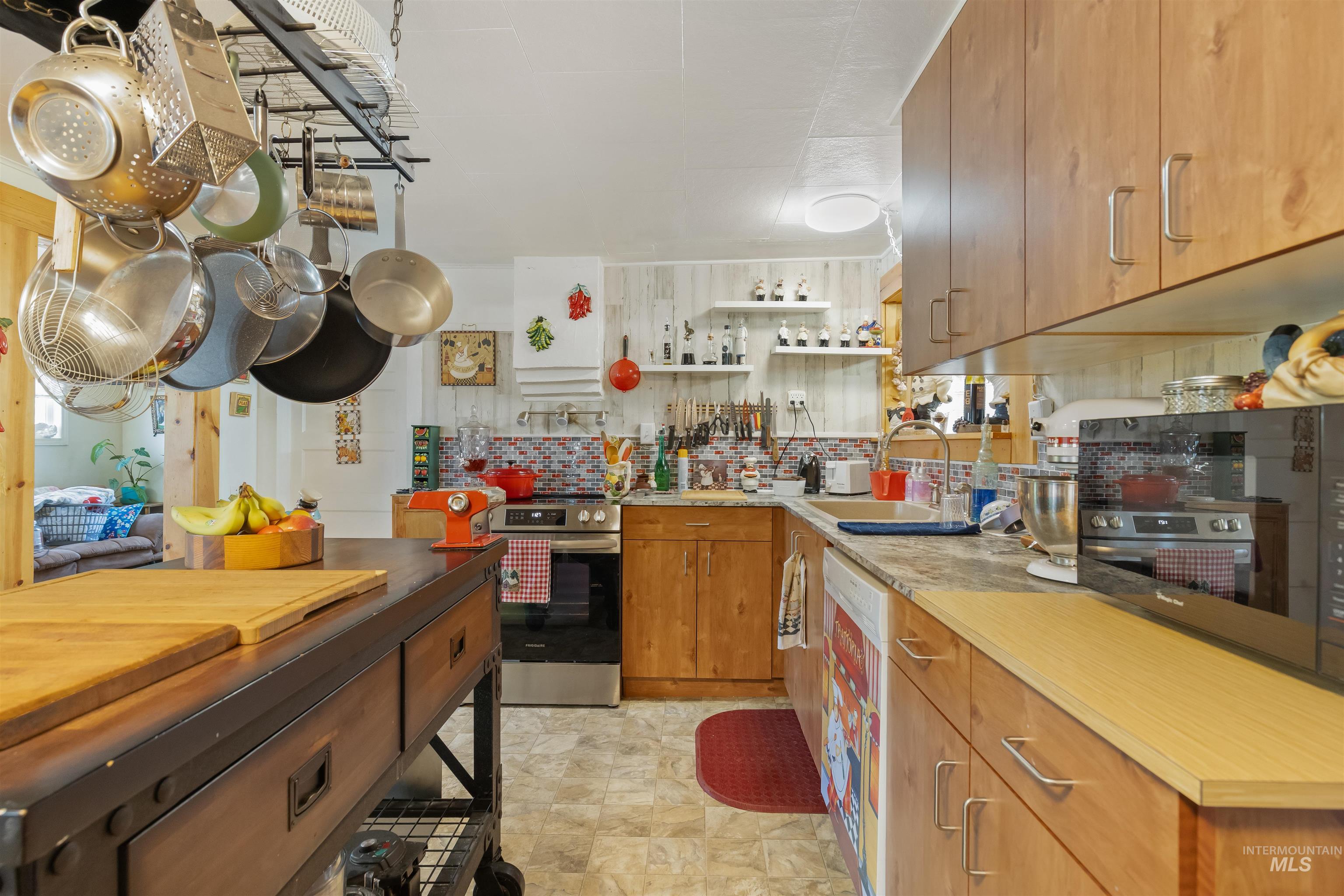238 Hillcrest Road Property Photo 17
