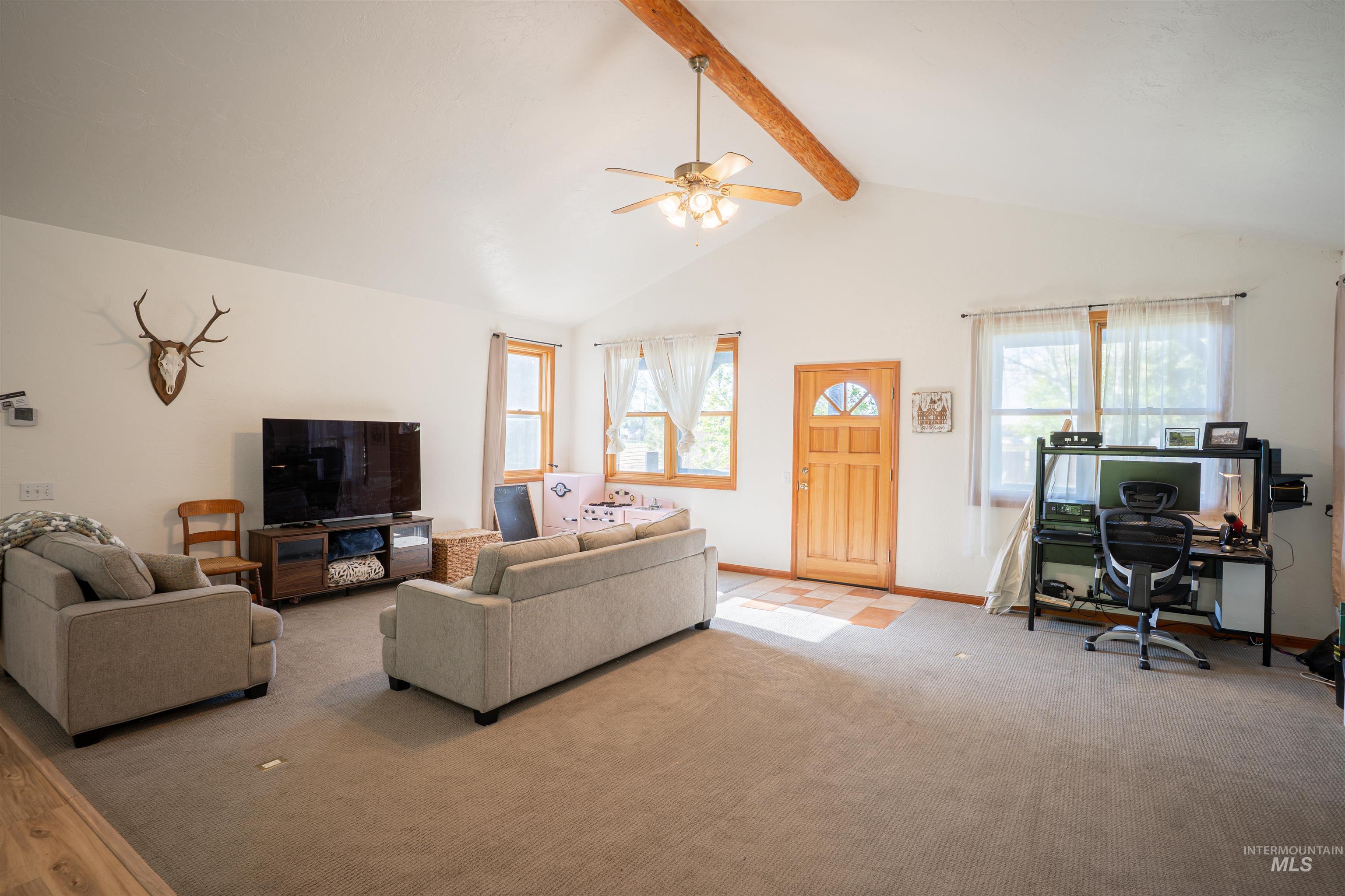 201 N Grape St. Property Photo 12