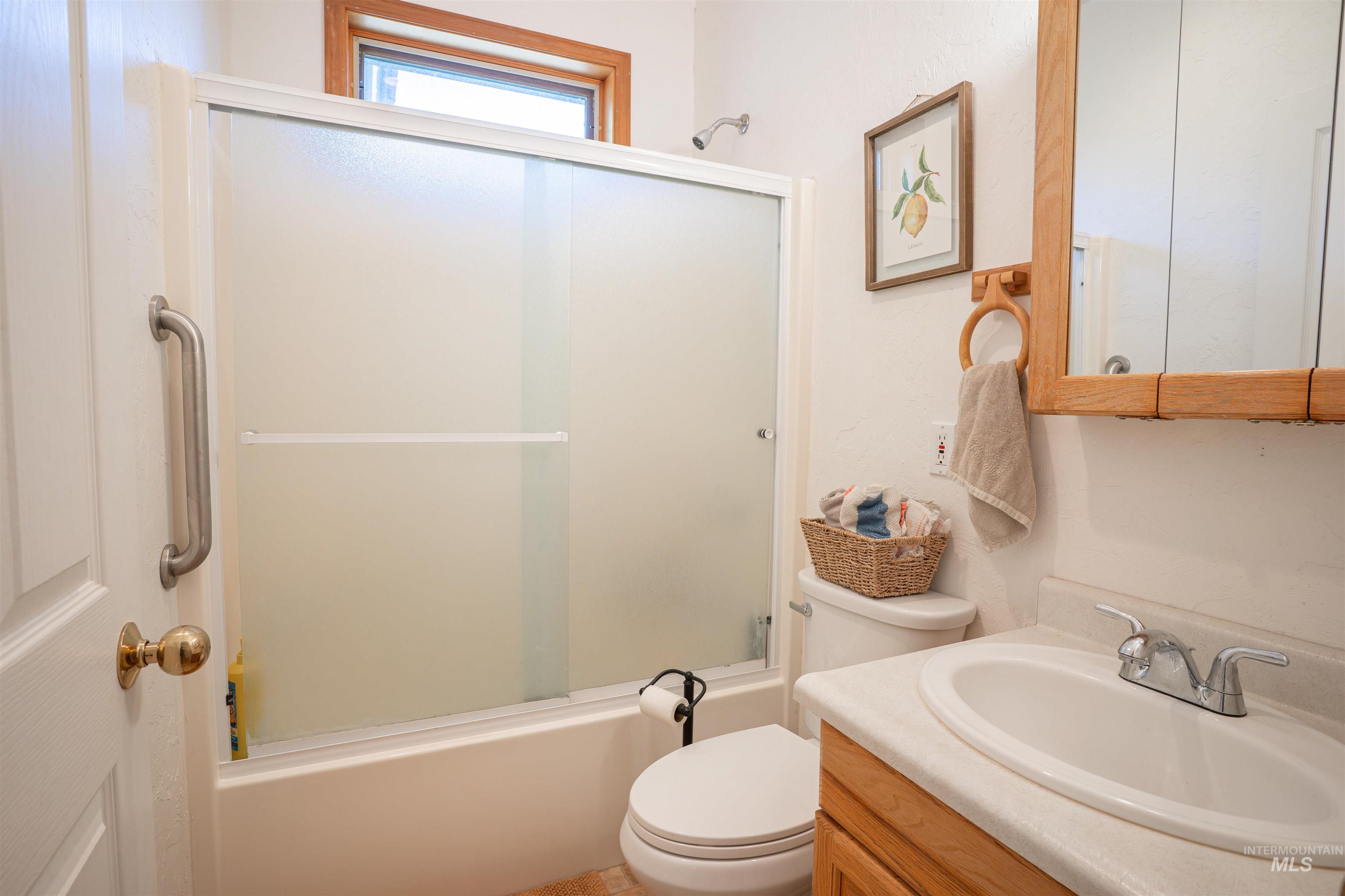 201 N Grape St. Property Photo 21