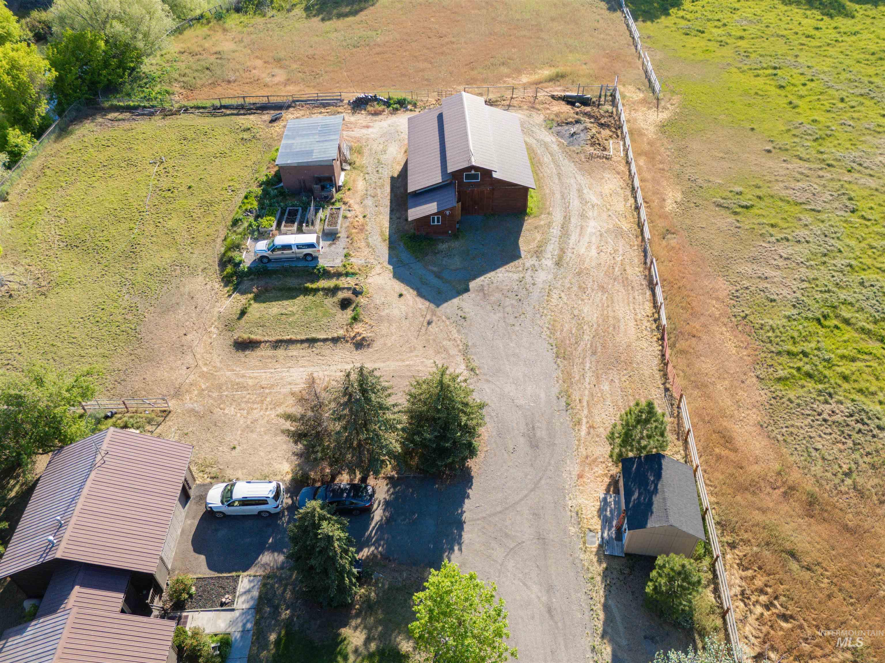201 N Grape St. Property Photo 30