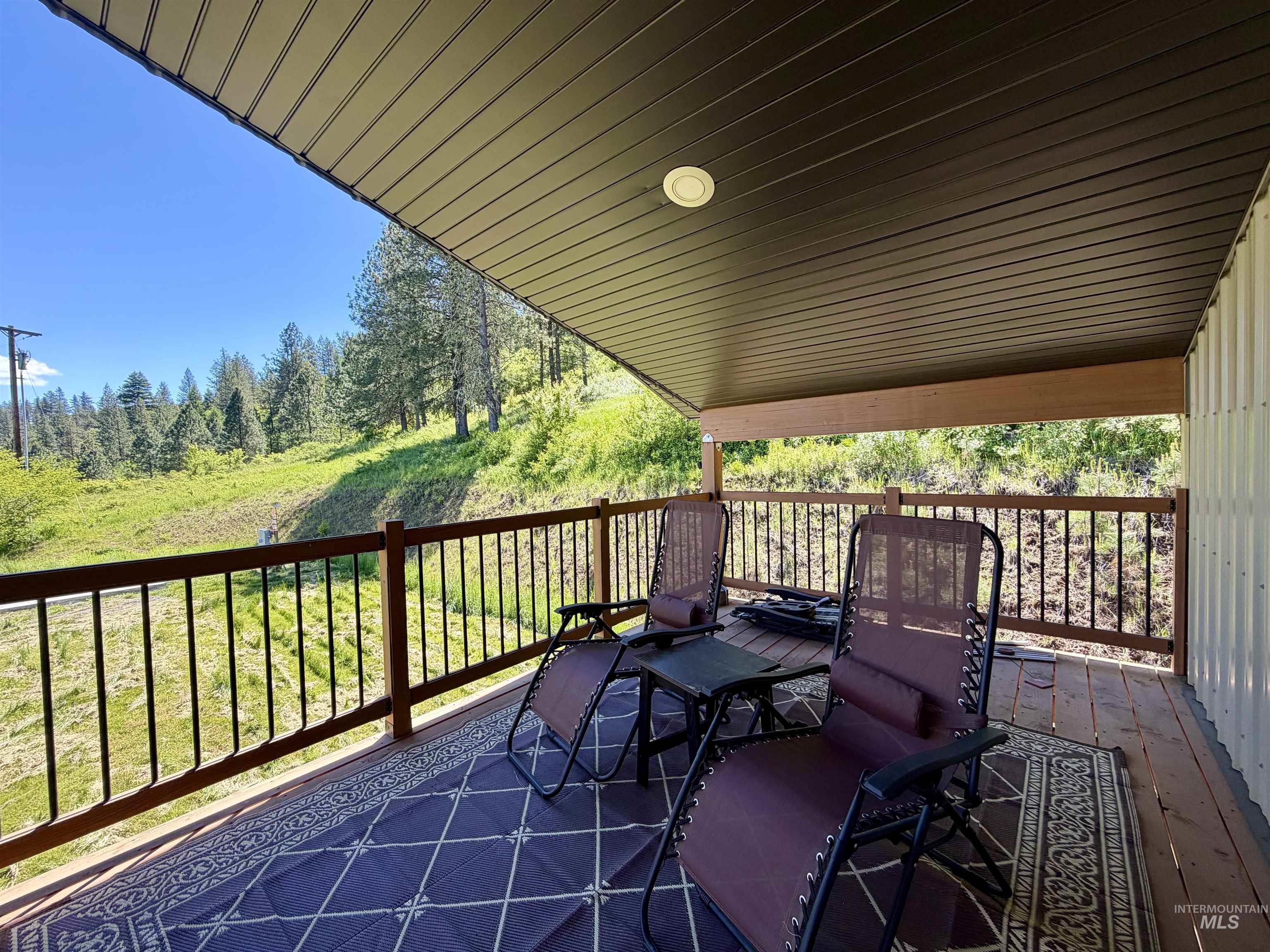 2284 Hill Street Property Photo 34