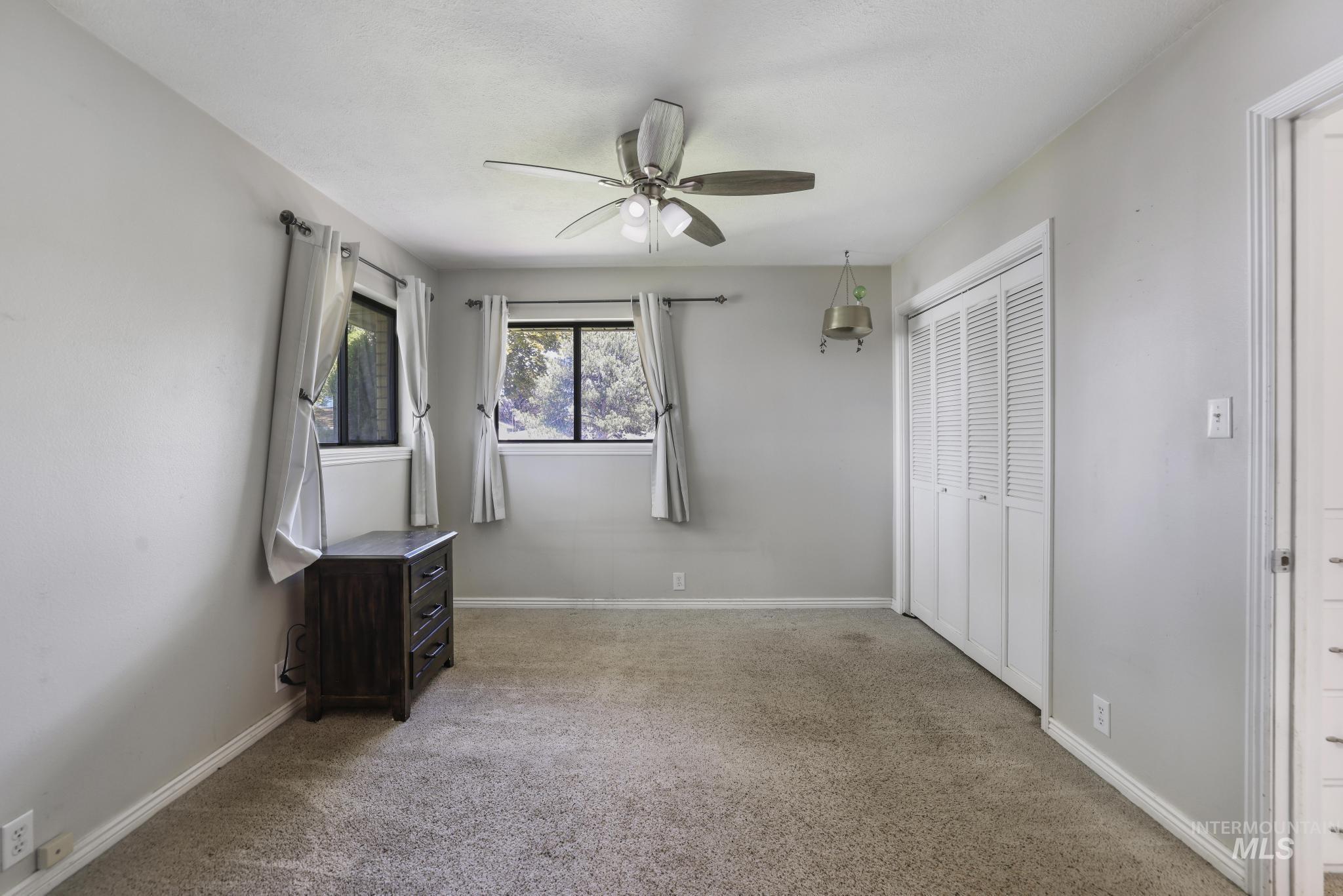 1228 Evergreen Dr Property Photo 10