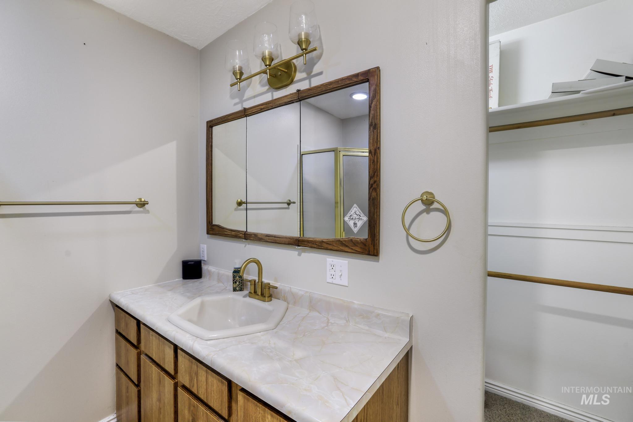 1228 Evergreen Dr Property Photo 11