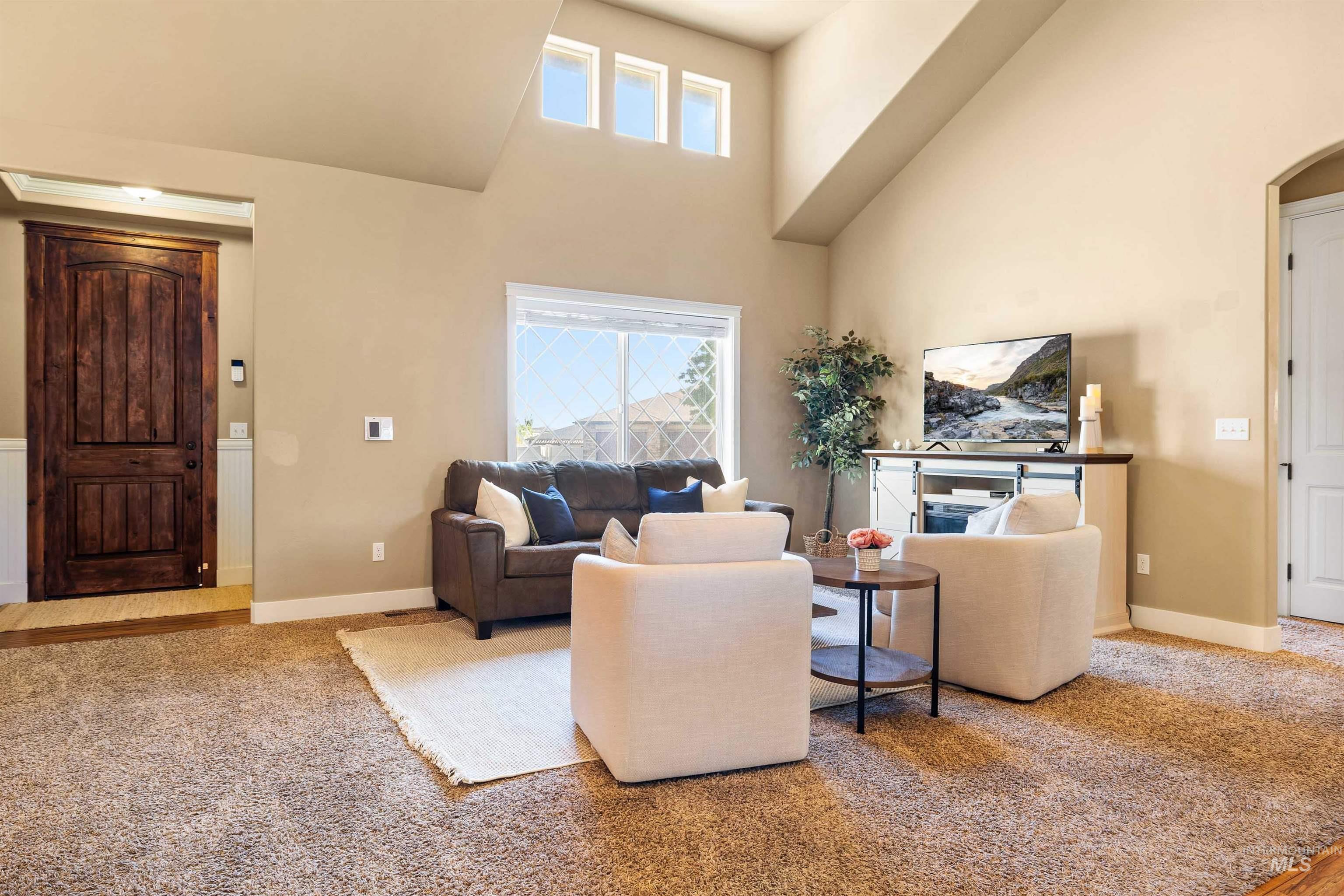 2271 Canyon Trail Way Property Photo 4
