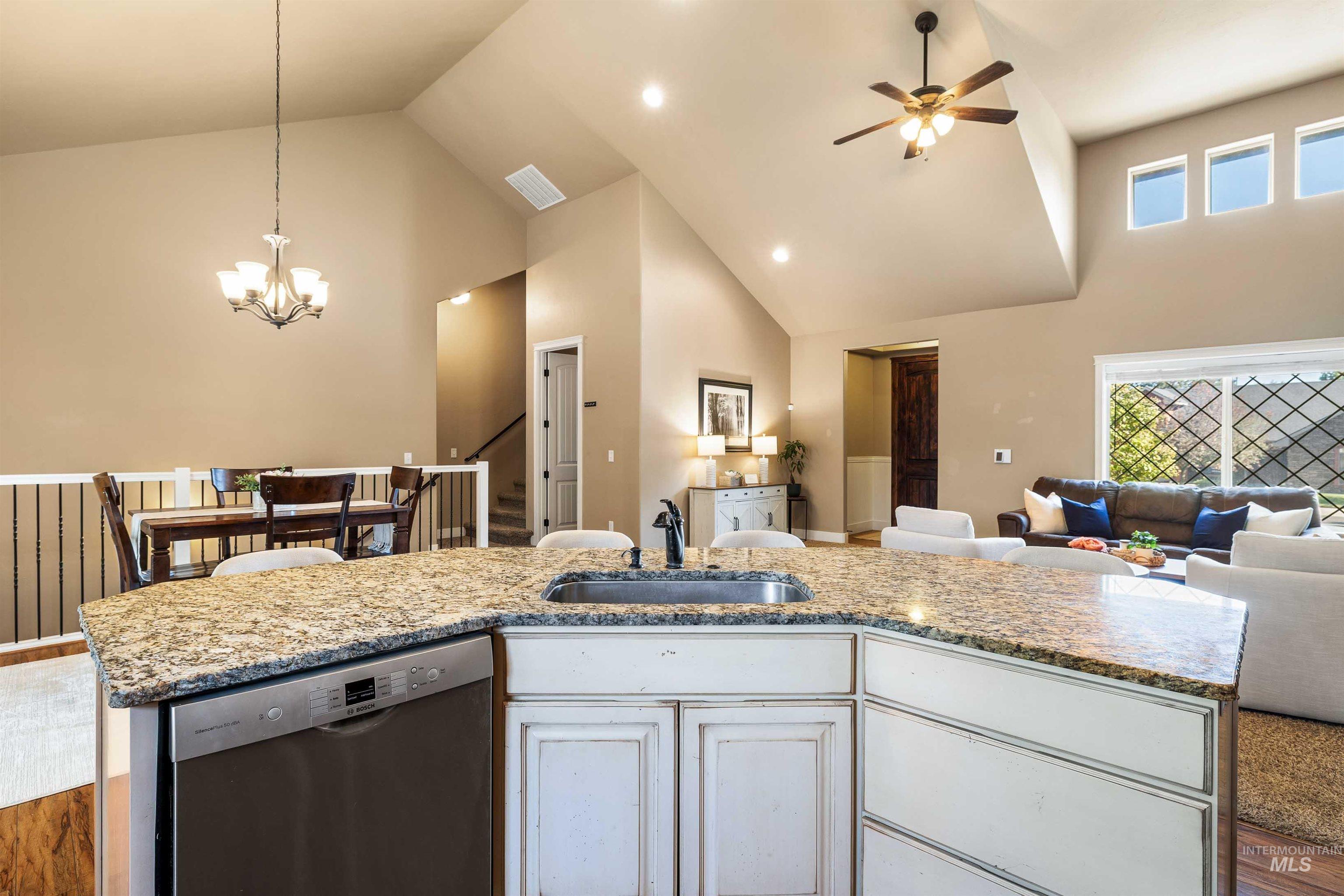 2271 Canyon Trail Way Property Photo 10