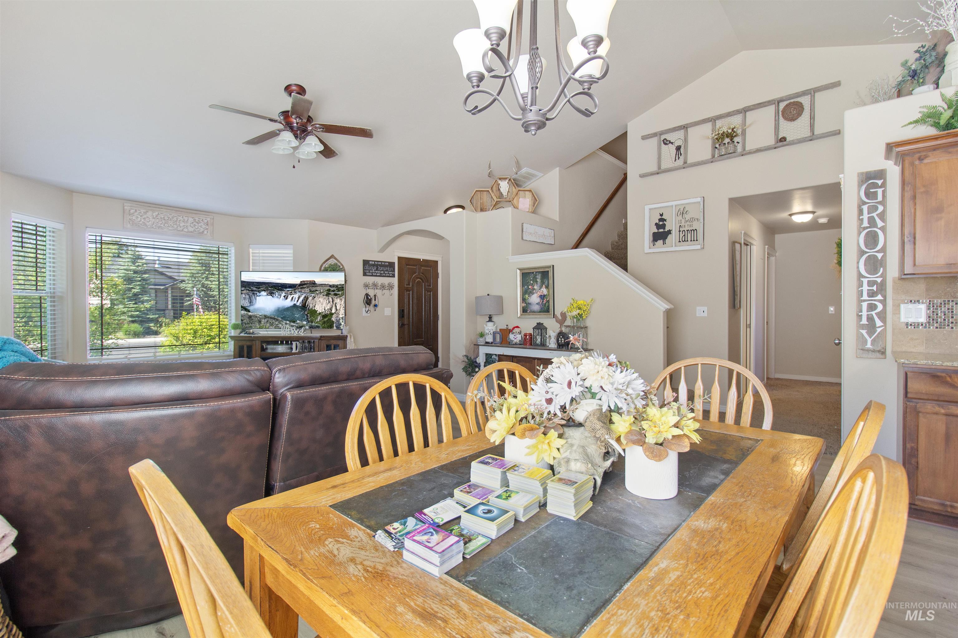 1068 Terra Ave Property Photo 8