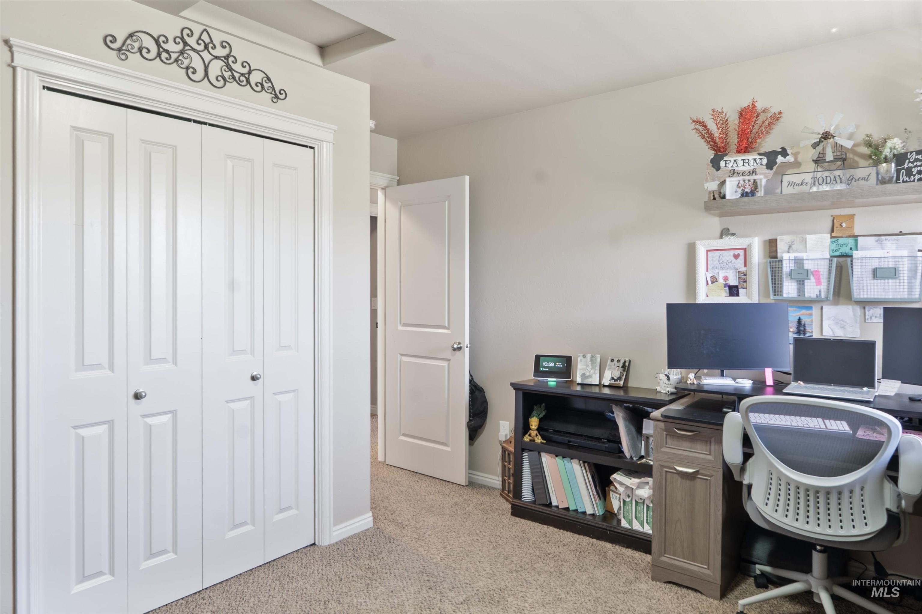 1068 Terra Ave Property Photo 18