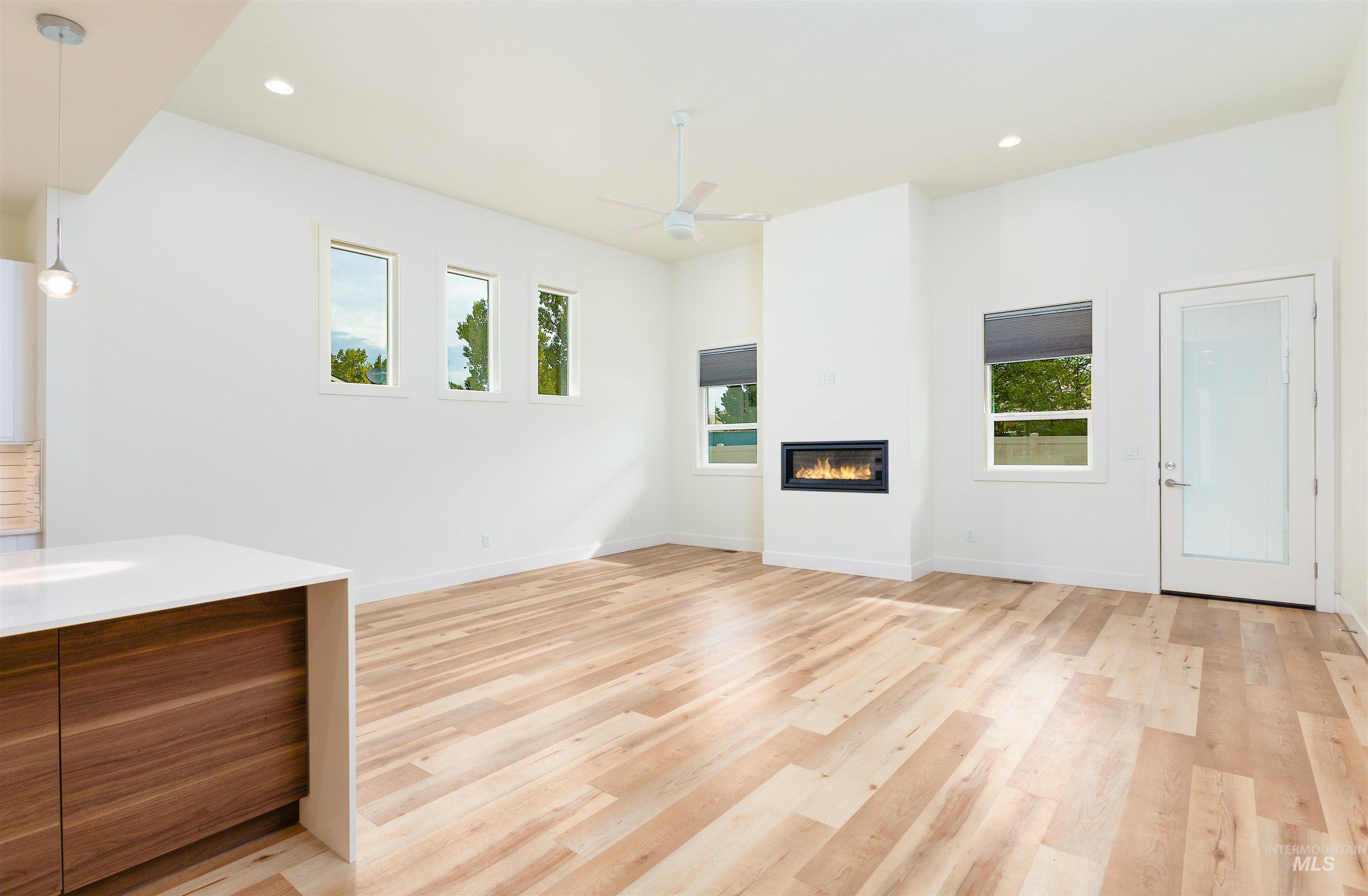 191 S Fuji Avenue Property Photo 6