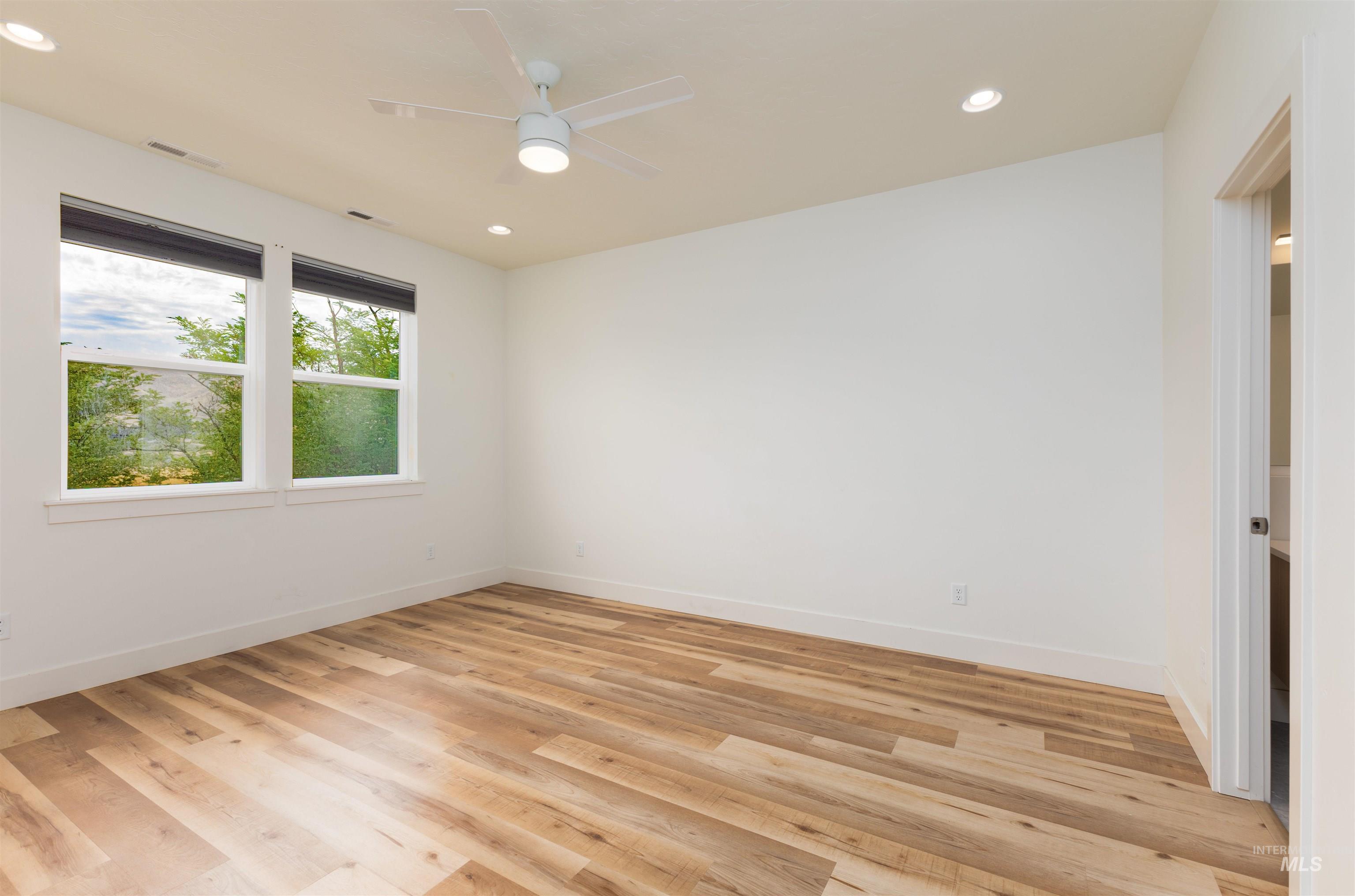 191 S Fuji Avenue Property Photo 15