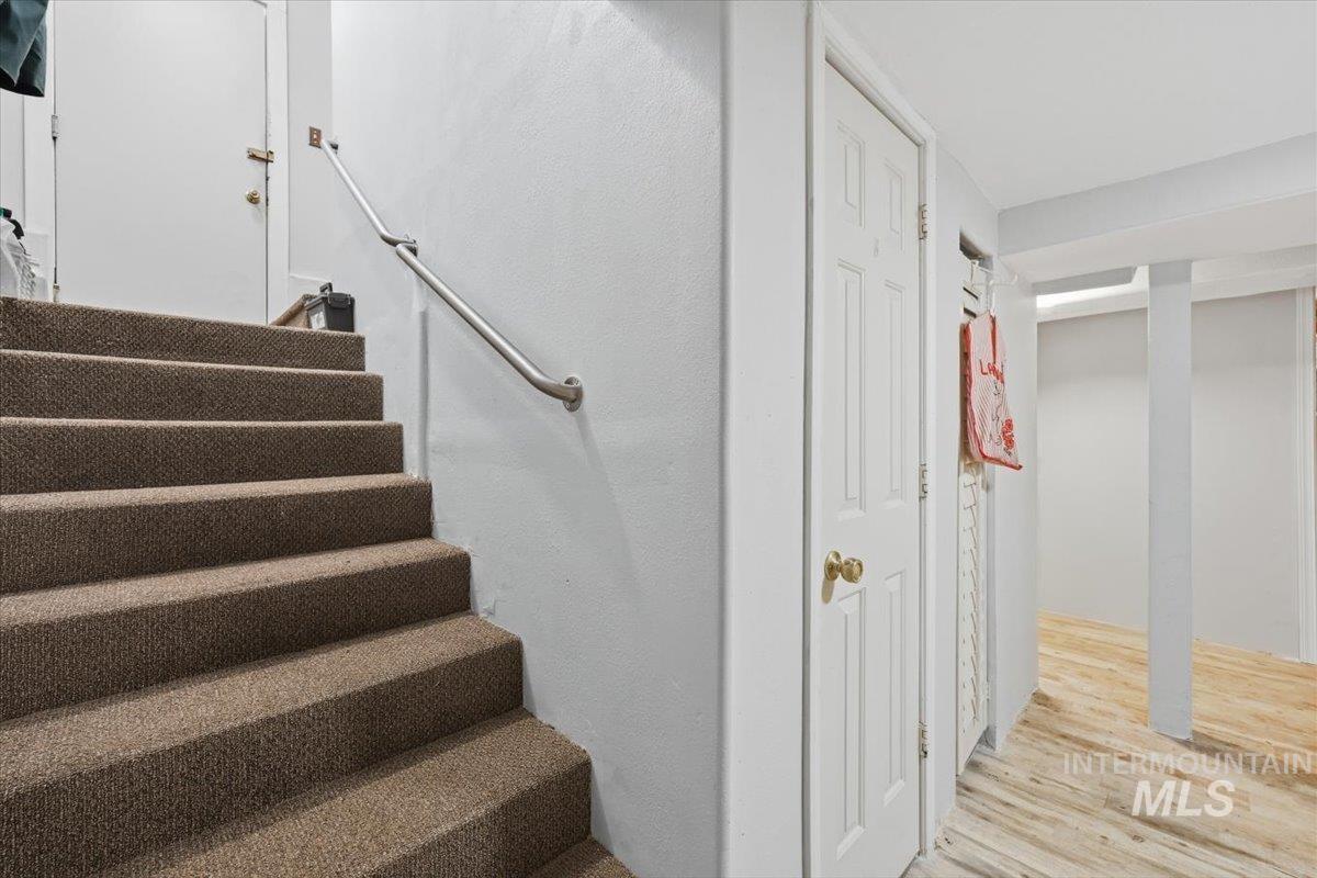 224 S Fern St Property Photo 25